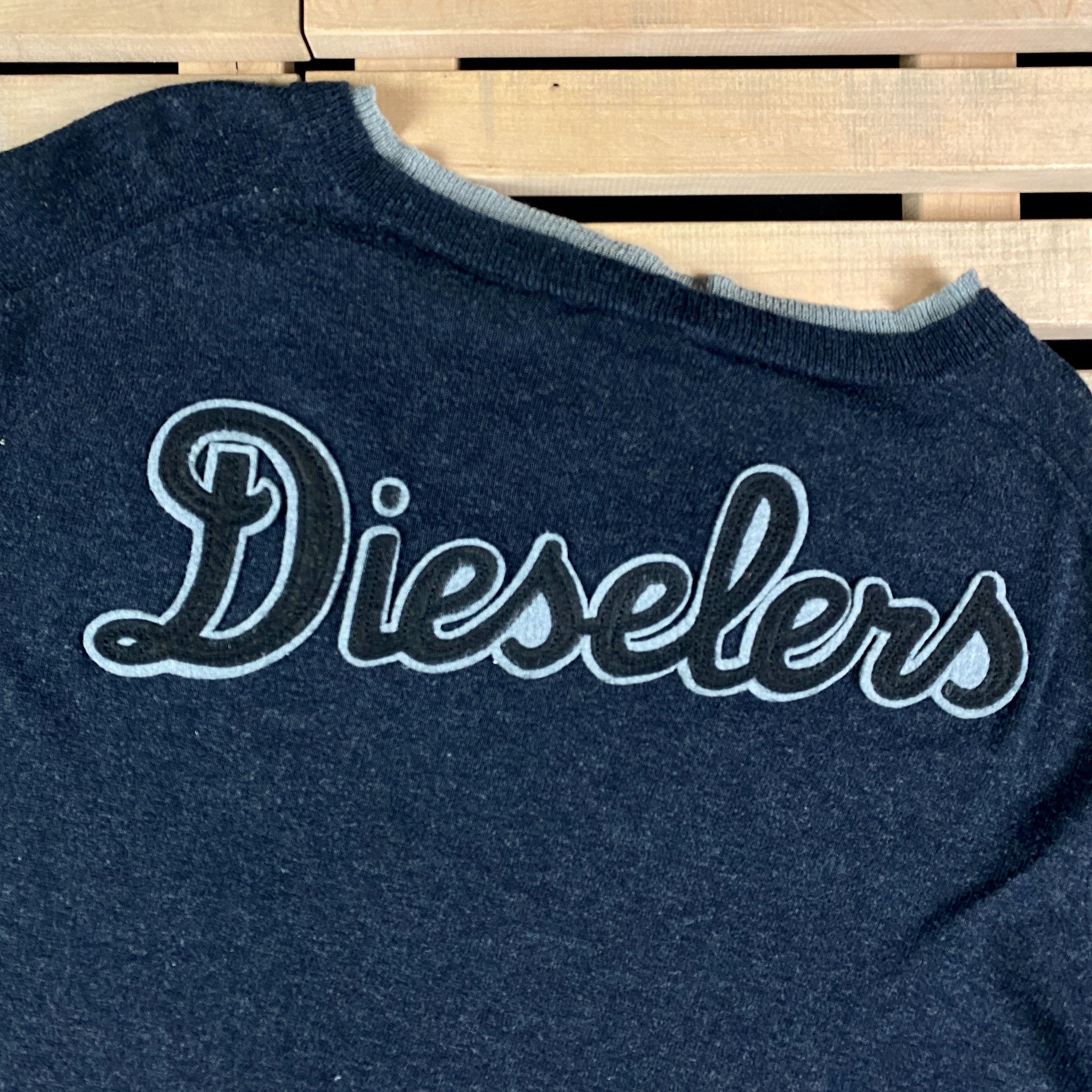 Diesel × Vintage Mens V Neck Jumper Diesel Vintage Size M Size US M / EU 48-50 / 2 - 4 Thumbnail