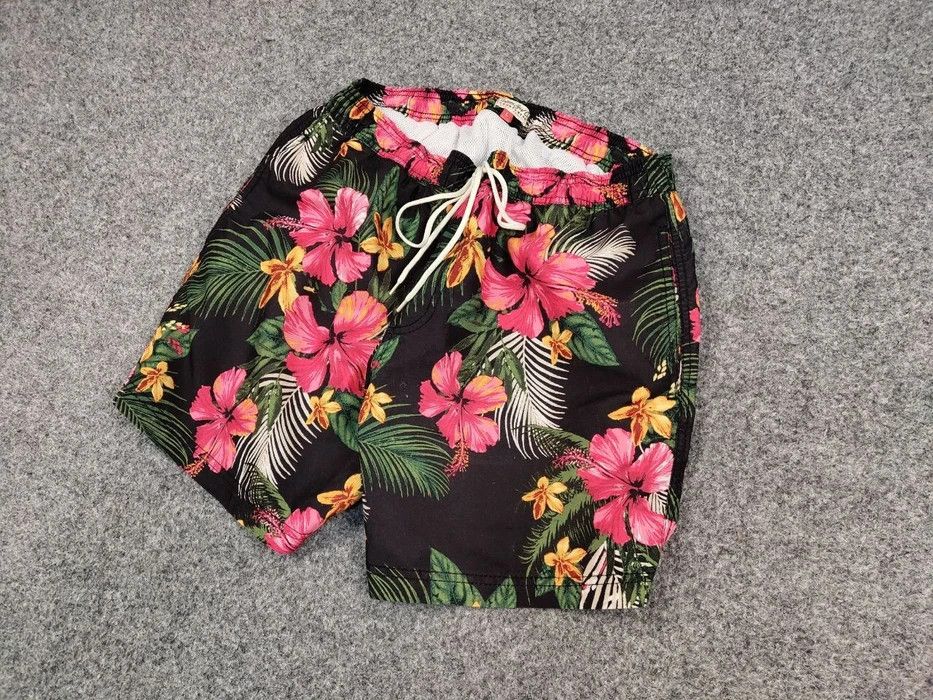 Vintage Vintage 90's Flowers Art Casual Shorts Streetwear Hawaiian Size US 34 / EU 50 - 2 Thumbnail