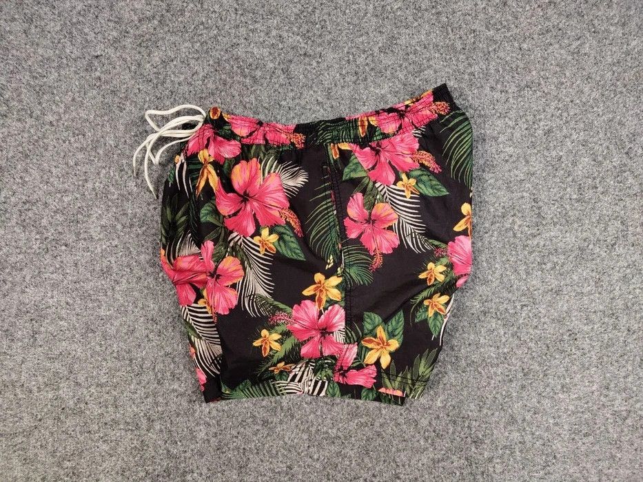 Vintage Vintage 90's Flowers Art Casual Shorts Streetwear Hawaiian Size US 34 / EU 50 - 4 Thumbnail