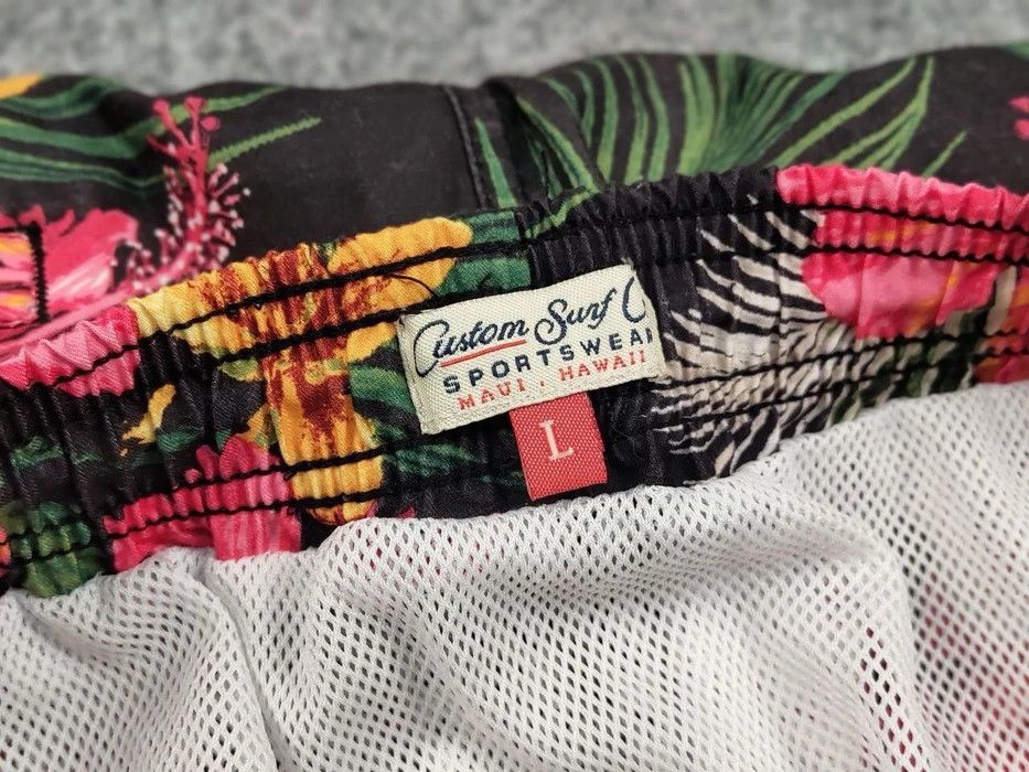 Vintage Vintage 90's Flowers Art Casual Shorts Streetwear Hawaiian Size US 34 / EU 50 - 8 Thumbnail