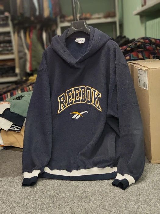 Reebok Vintage 90s Reebok Fleece Hoodie Embroidered Center Logo Size US S / EU 44-46 / 1 - 10 Thumbnail