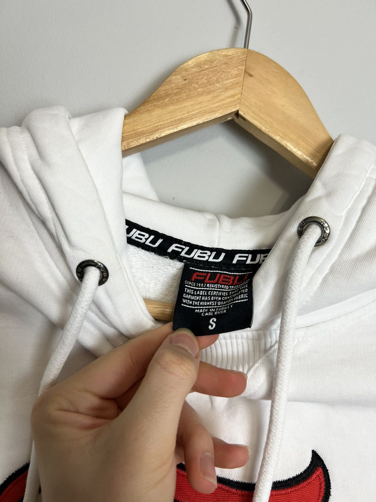 Karl Kani Vintage Fubu Hoodie Logo Rare White Rap Baggy Vintage Y2K Size US S / EU 44-46 / 1 - 5 Thumbnail