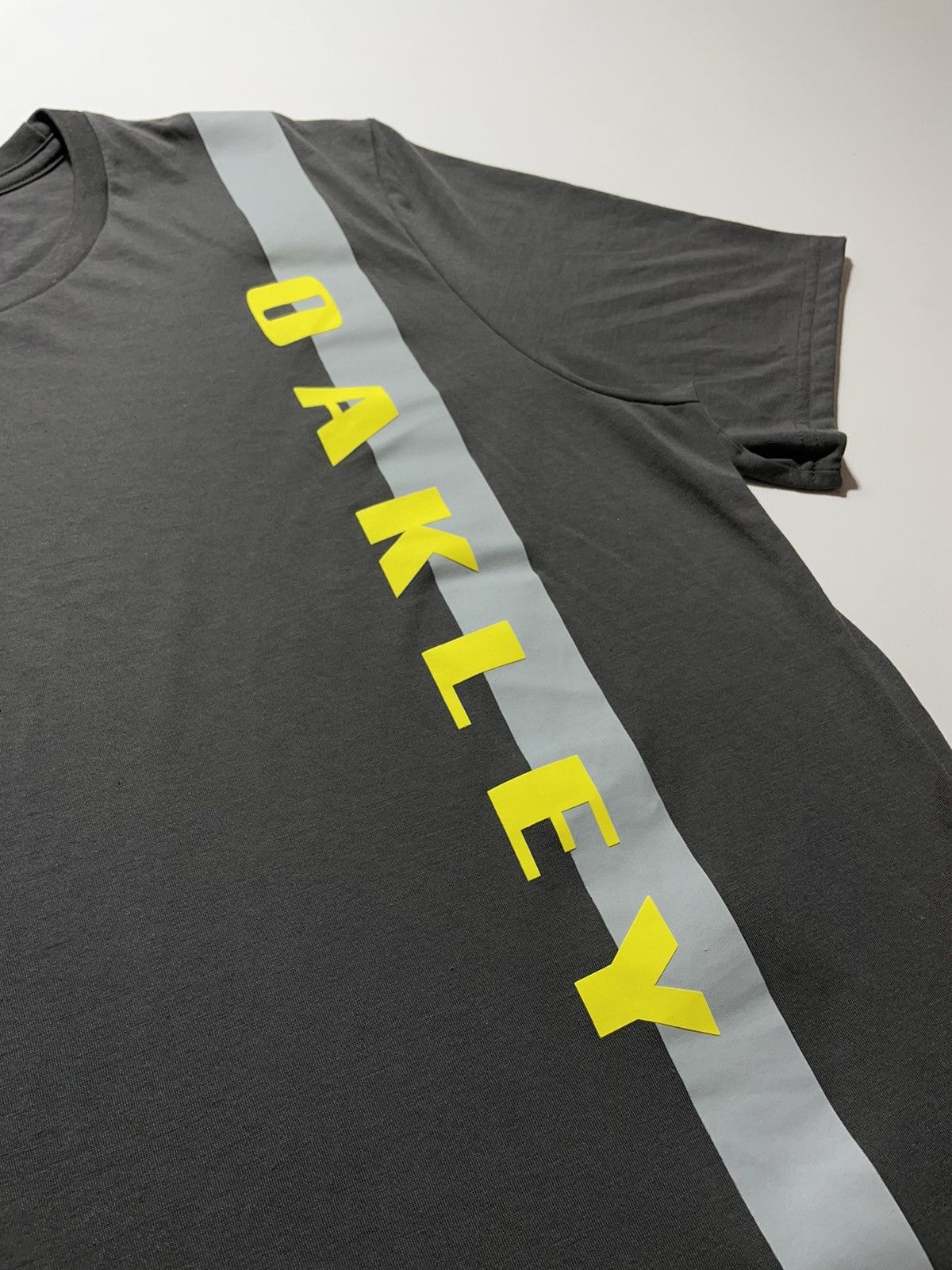 Oakley Oakley Bog Logo T-shirt Size US XL / EU 56 / 4 - 3 Thumbnail