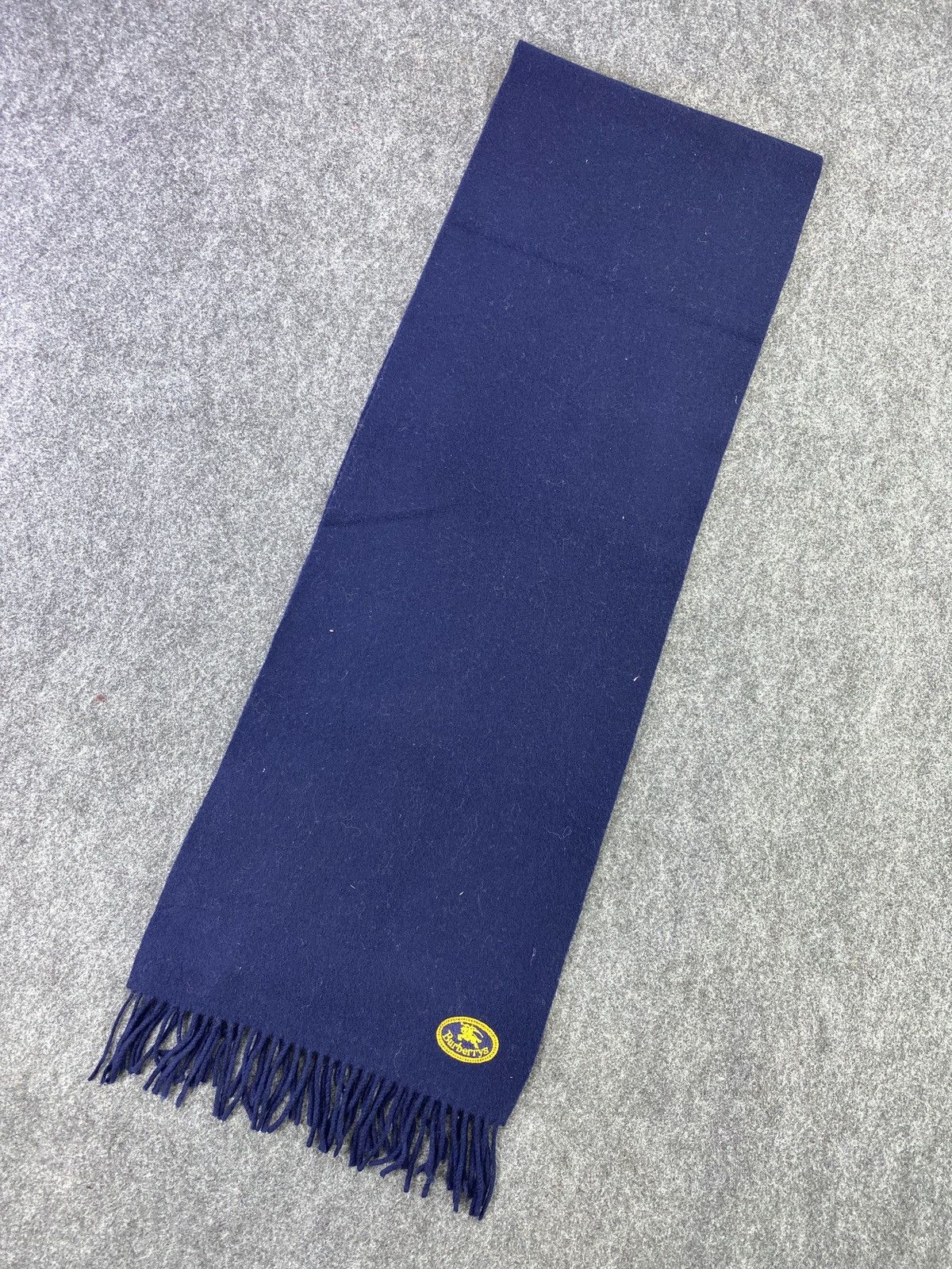 Burberry VINTAGE BURBERRY Scarf / Muffler / Neckwear -T204 Size ONE SIZE - 1 Thumbnail