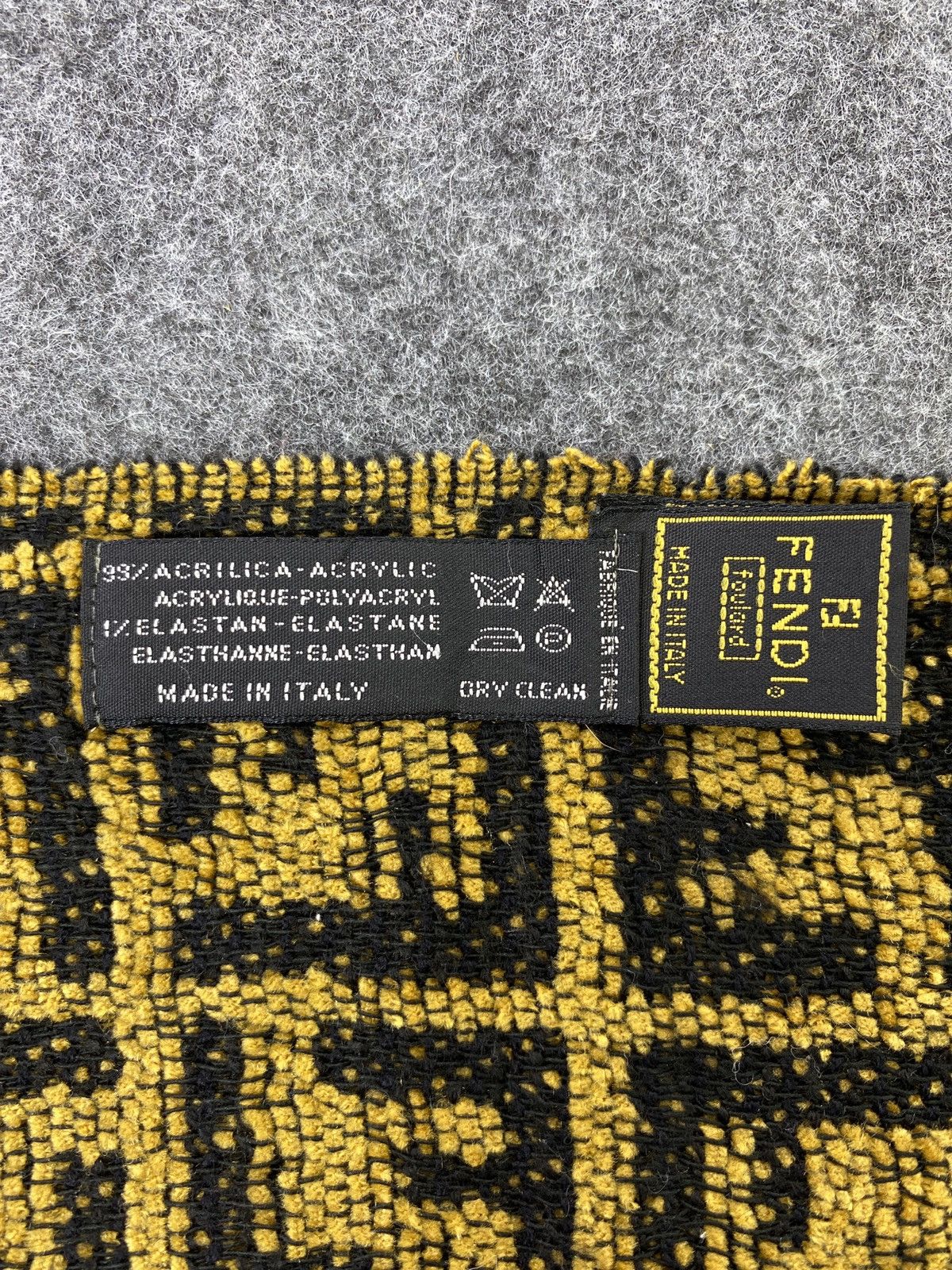 Fendi FENDI Scarf/Muffler/Neckwear -T206 Size ONE SIZE - 10 Thumbnail