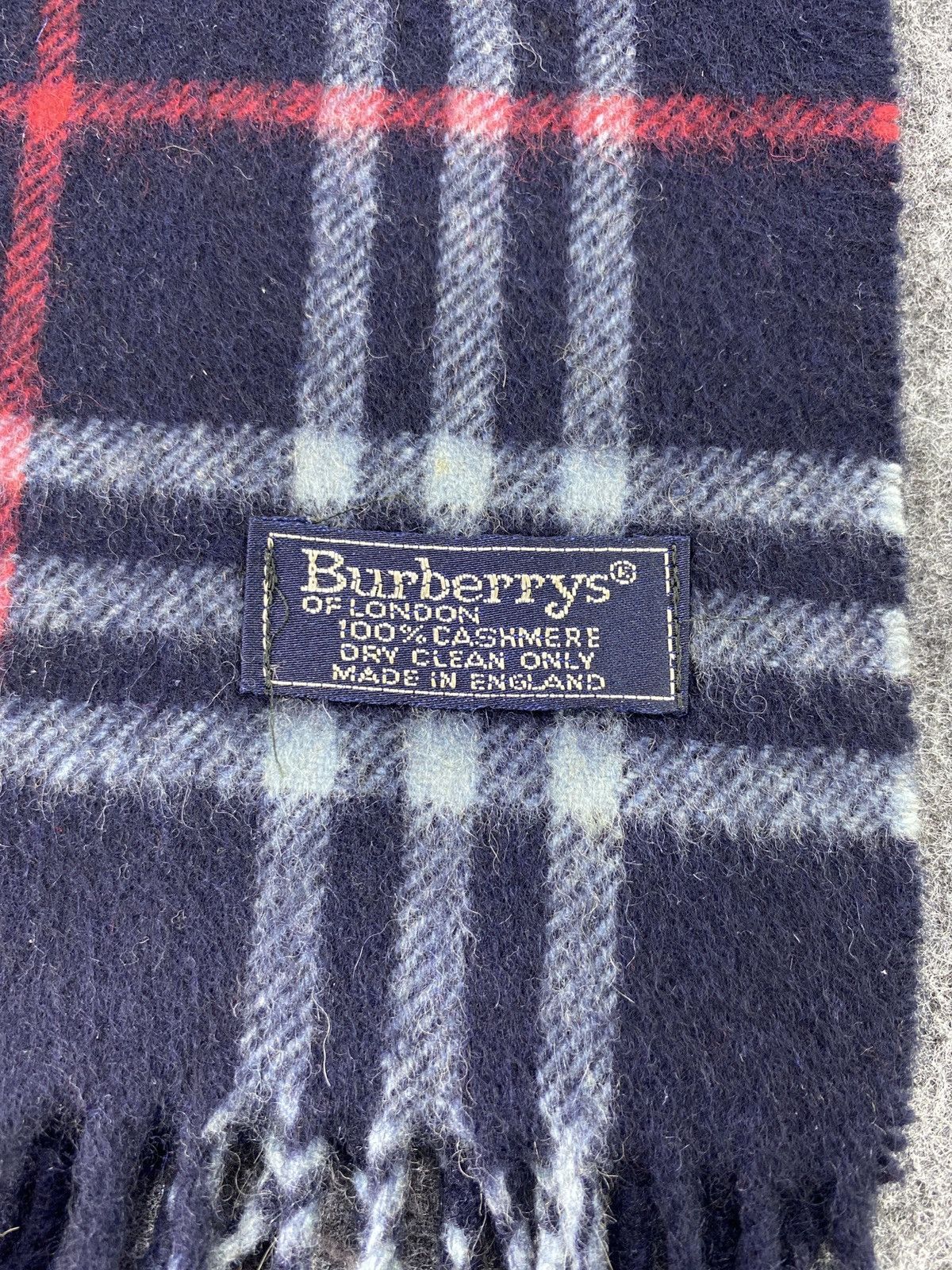 Burberry VINTAGE BURBERRY Scarf / Muffler / Neckwear -T209 Size ONE SIZE - 4 Thumbnail