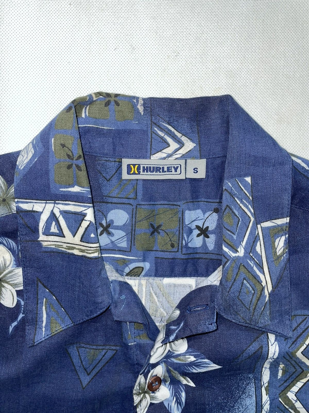 Hurley × Vintage Vintage 90s Hurley USA made Hawaii shirt rare summer Size US L / EU 52-54 / 3 - 6 Thumbnail