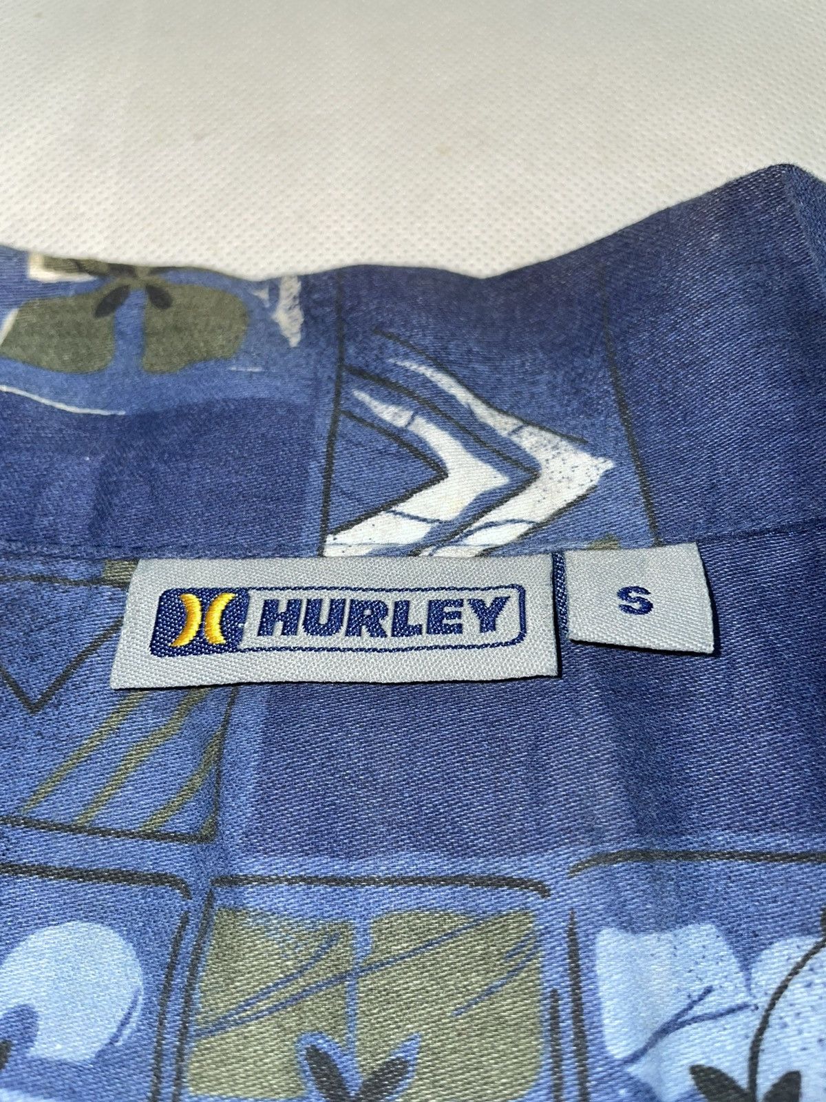 Hurley × Vintage Vintage 90s Hurley USA made Hawaii shirt rare summer Size US L / EU 52-54 / 3 - 7 Thumbnail
