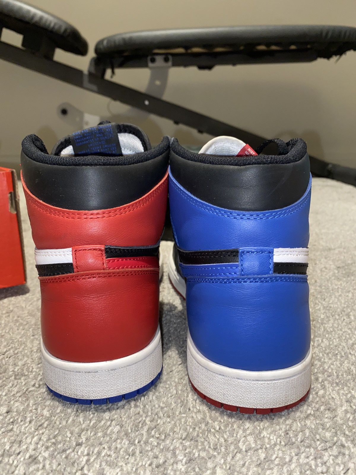 Jordan Brand Top 3 Jordan 1s Size US 8 / EU 41 - 4 Thumbnail