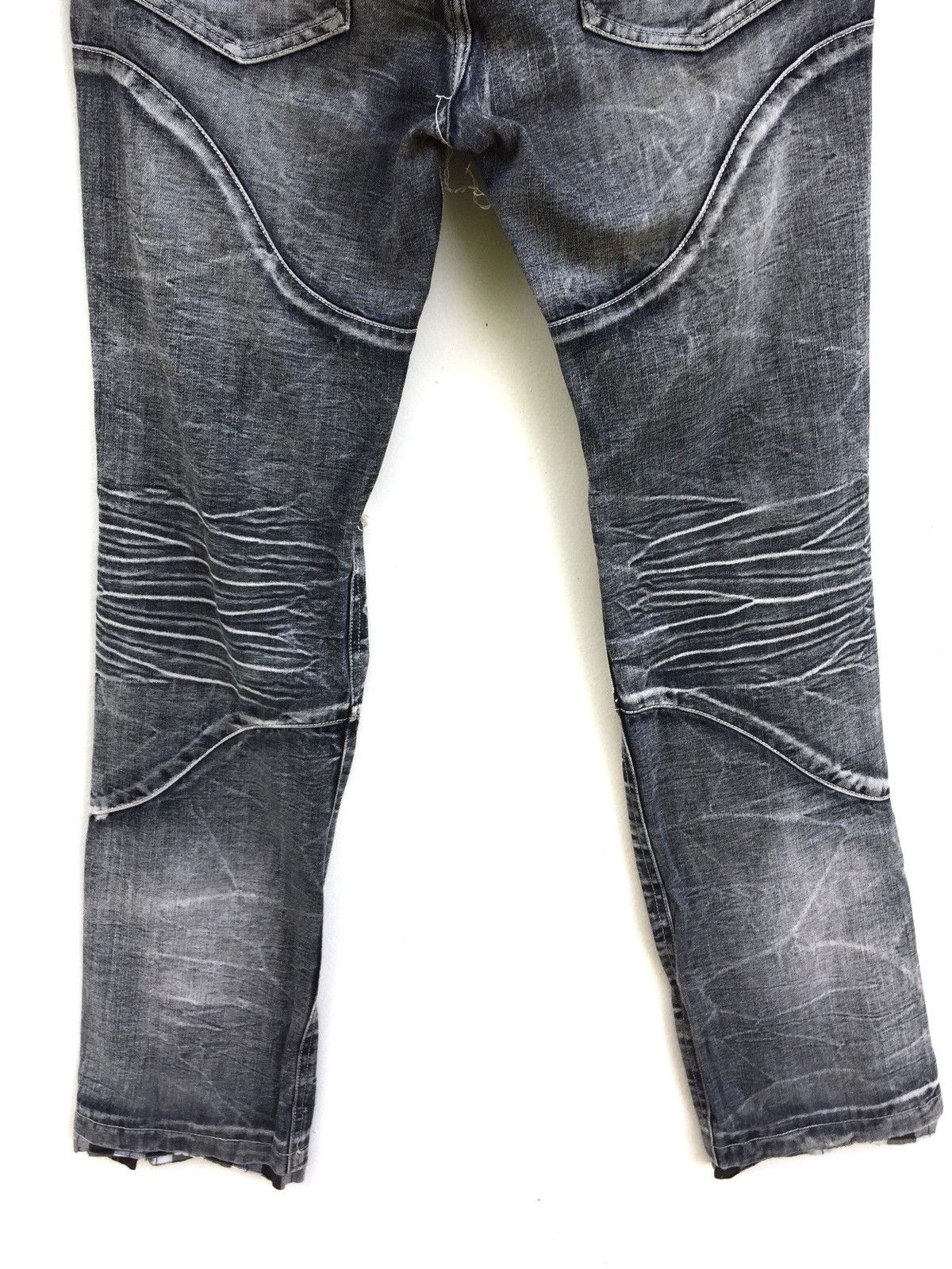 Japanese Brand Japanese Brand Lowbox Distressed Jeans Number Nine Style Size US 29 - 7 Thumbnail