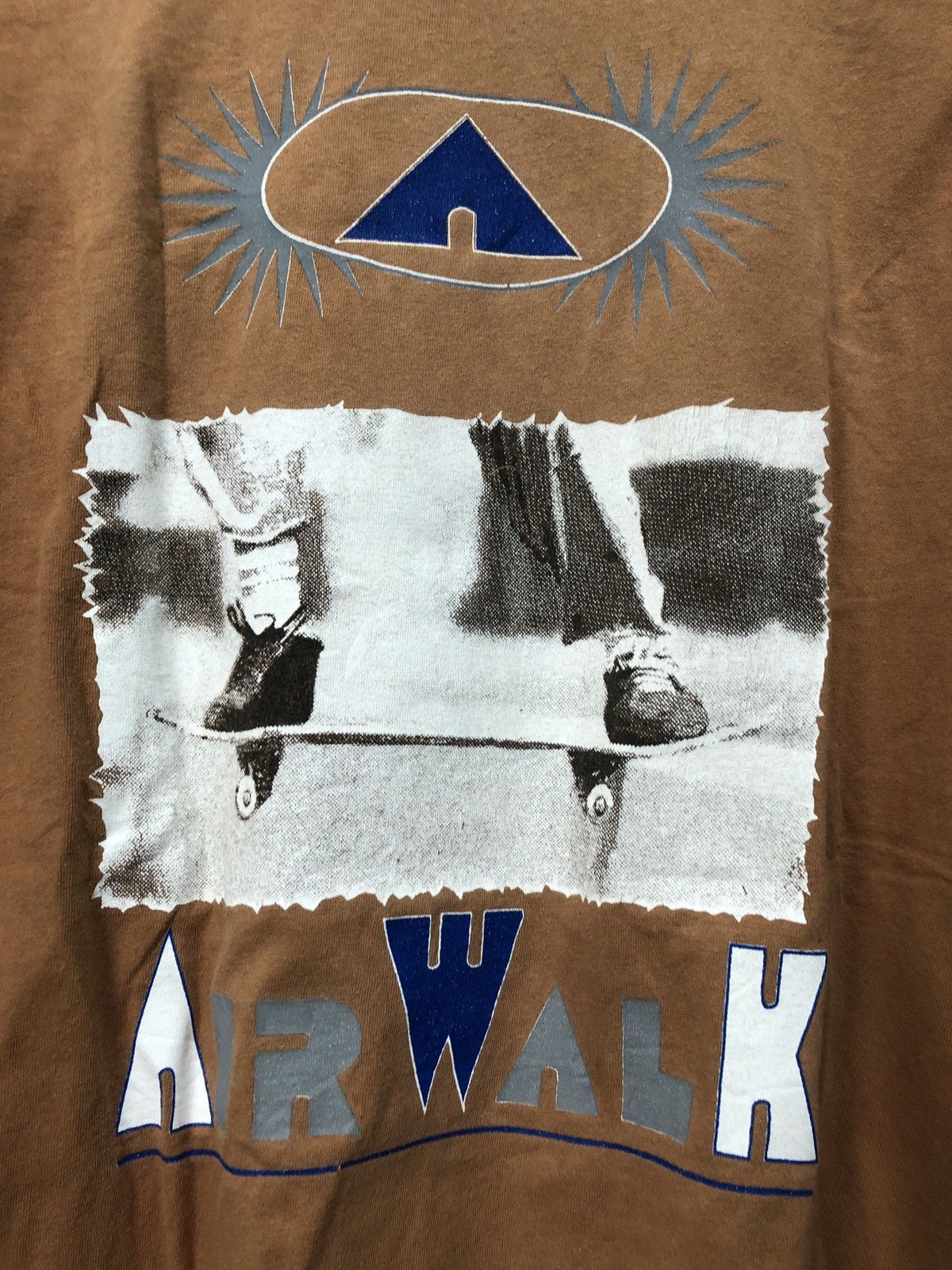 Vintage Vintage Airwalk Skateboard T-Shirt Size US XXL / EU 58 / 5 - 2 Thumbnail