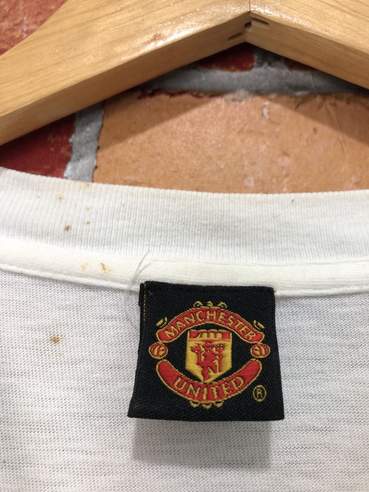 Vintage Vintage Juan Sebastian Veron Manchester United T-Shirt Size US L / EU 52-54 / 3 - 5 Thumbnail