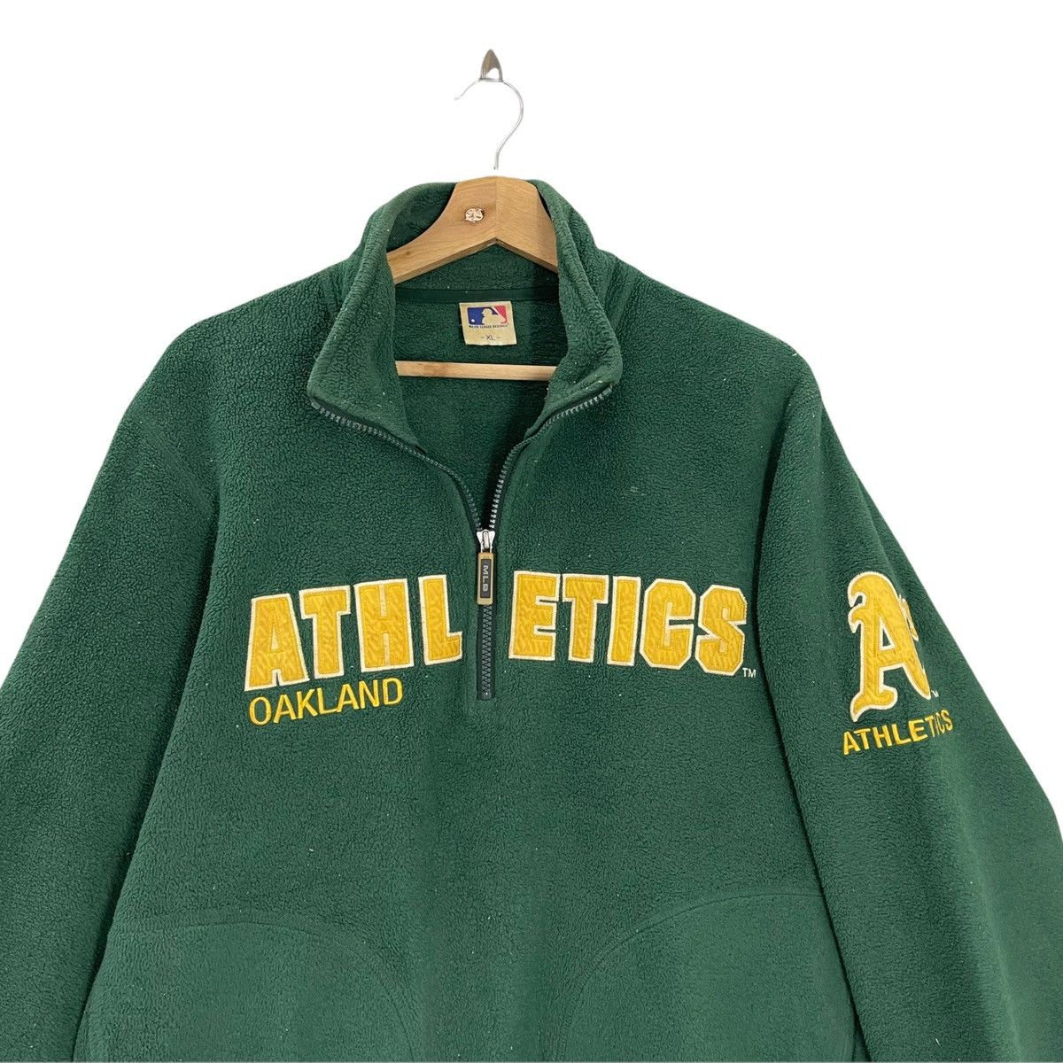 MLB Vintage 90’s MLB Oakland Athletic Fleece Size L Size US M / EU 48-50 / 2 - 4 Thumbnail
