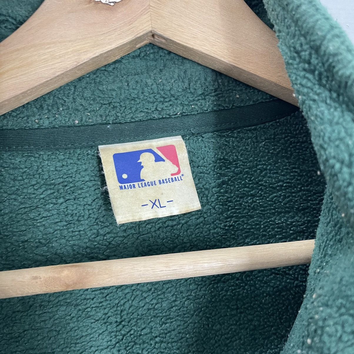 MLB Vintage 90’s MLB Oakland Athletic Fleece Size L Size US M / EU 48-50 / 2 - 10 Thumbnail