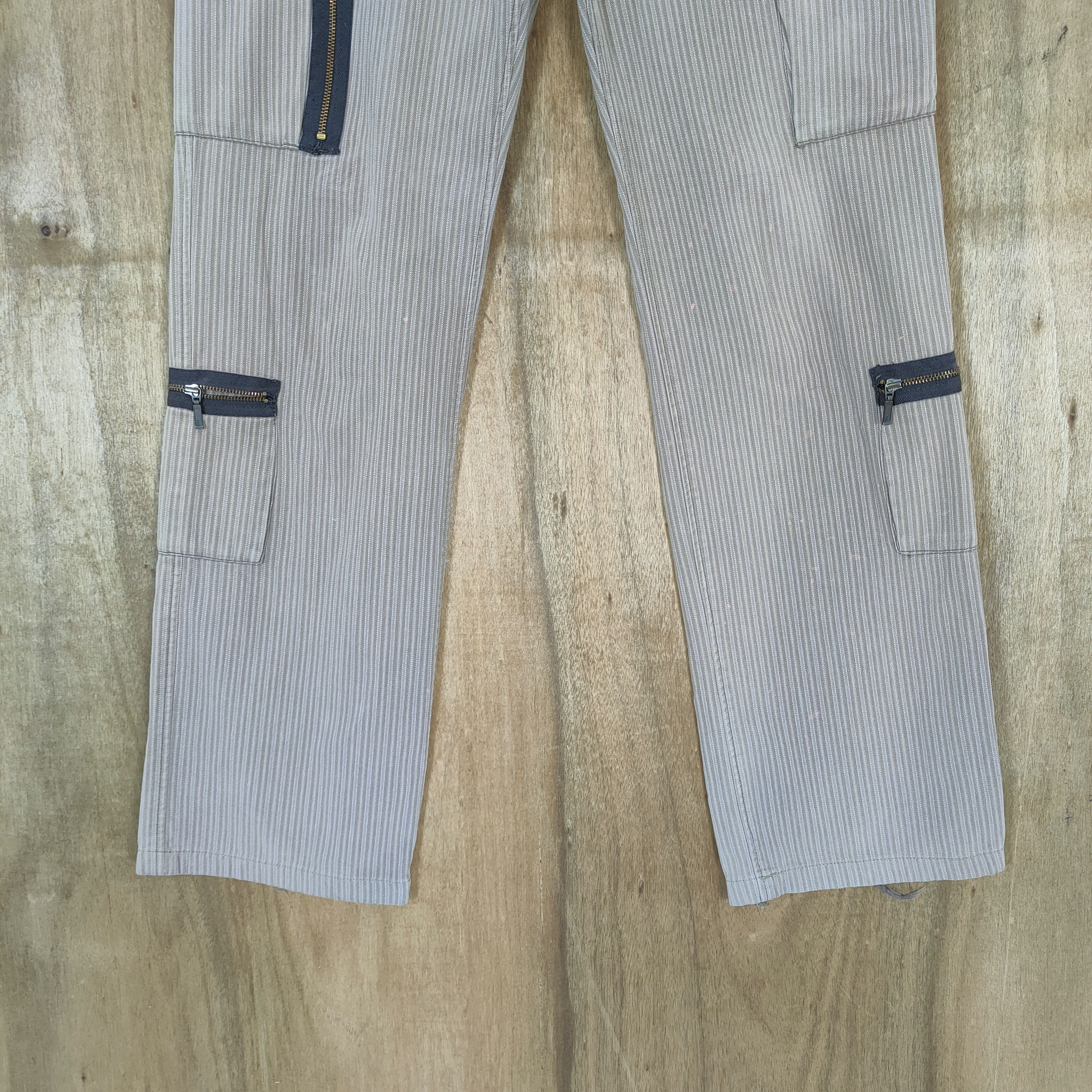 Japanese Brand IKKA MULTIPOCKET POCKET STRIPE CARGO PANTS Size US 30 / EU 46 - 3 Thumbnail