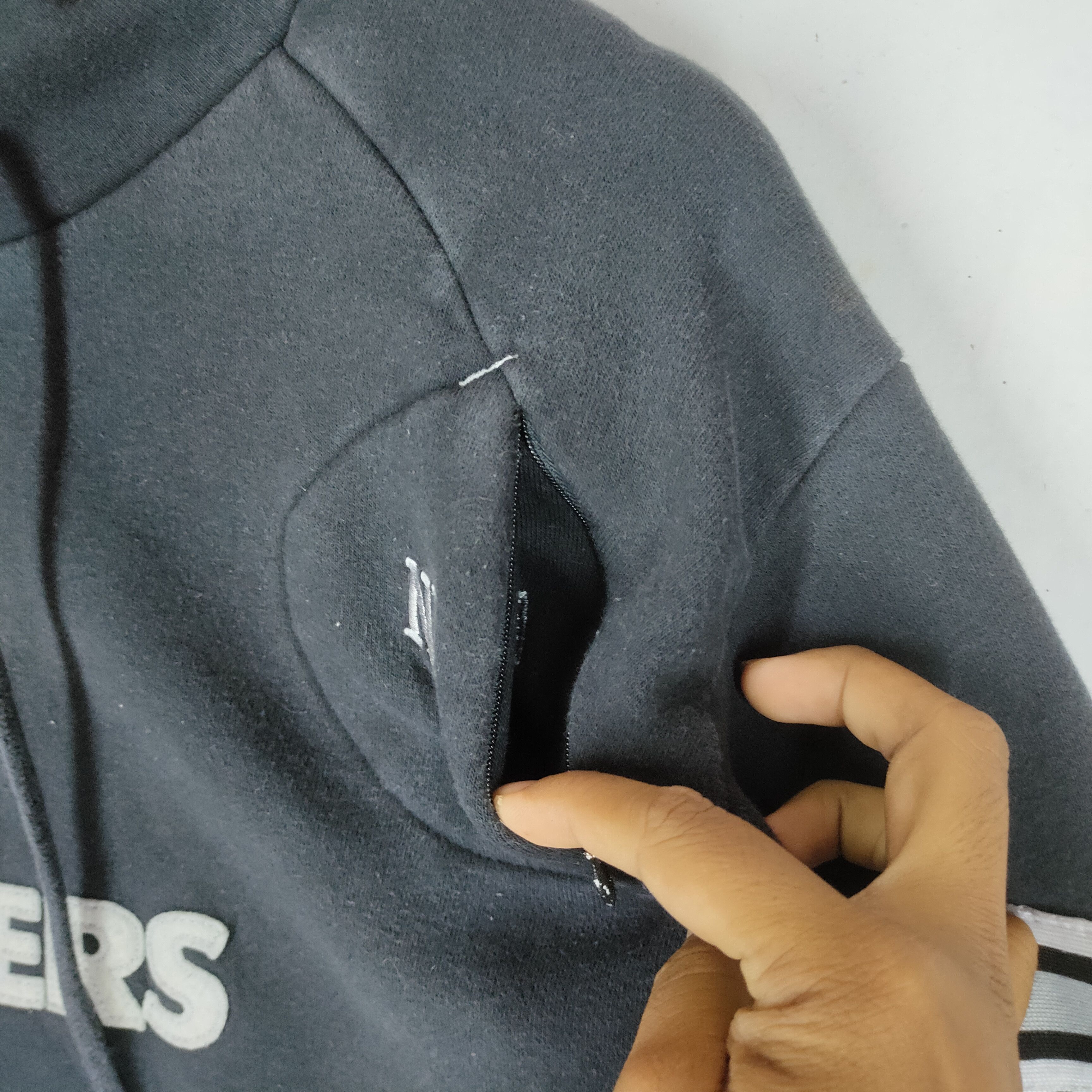 NFL Vintage NFL RAIDERS Rugby Team Embroidery Logo Sweatshirt Size US L / EU 52-54 / 3 - 4 Thumbnail