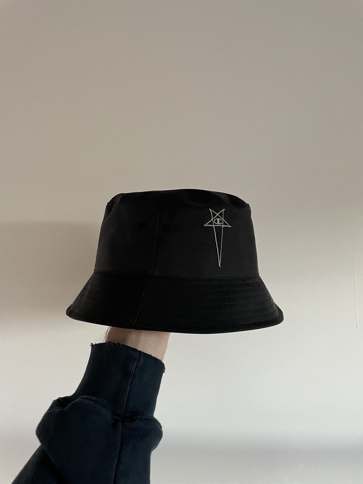 Rick Owens× Championバケットハット コラボ】 RICK OWENS x CHAMPION リックオウエンス x