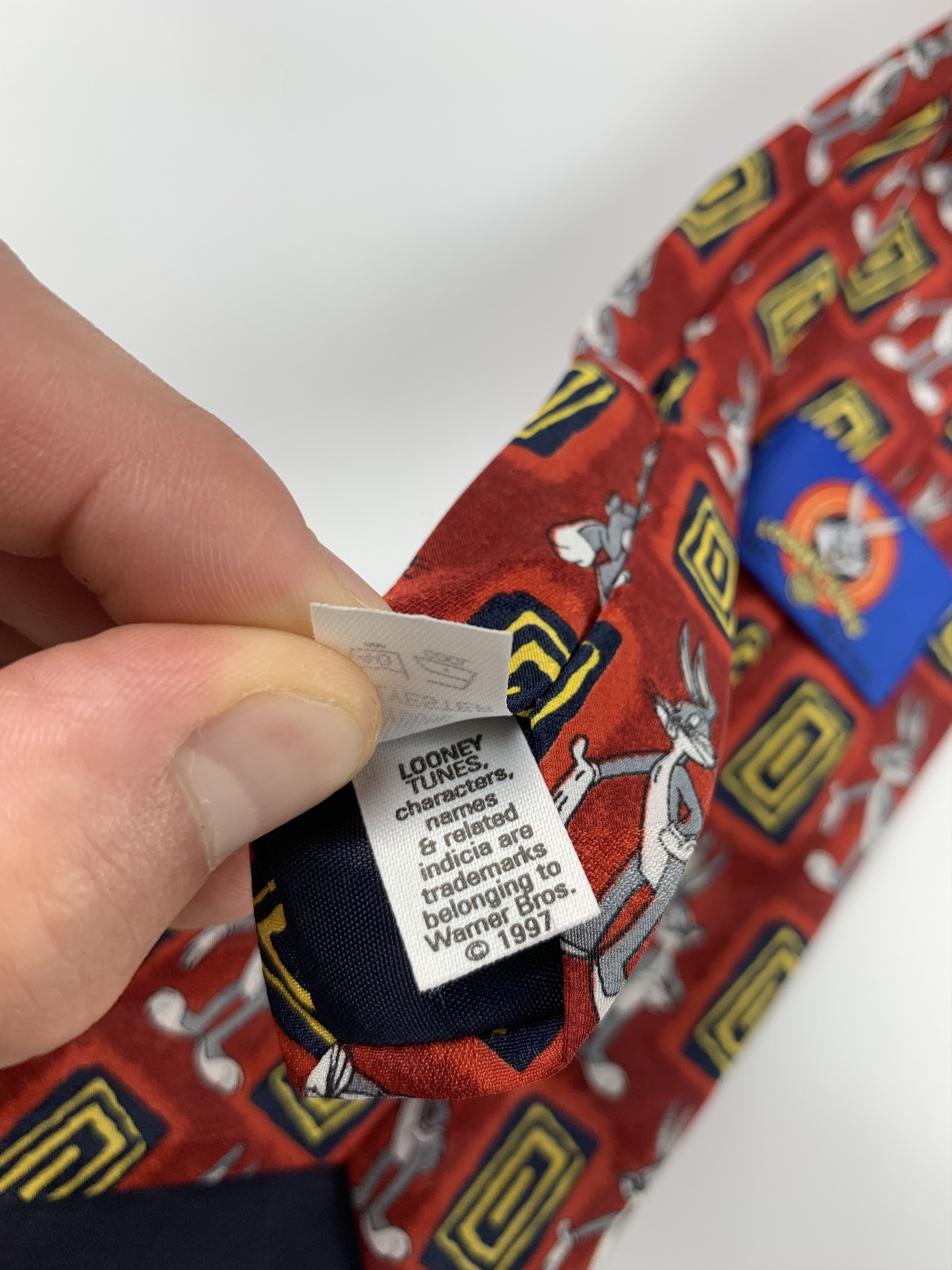 Vintage 90's Warner Bros. Looney Tunes 1997 Bugs Bunny Vintage Tie Size ONE SIZE - 7 Thumbnail