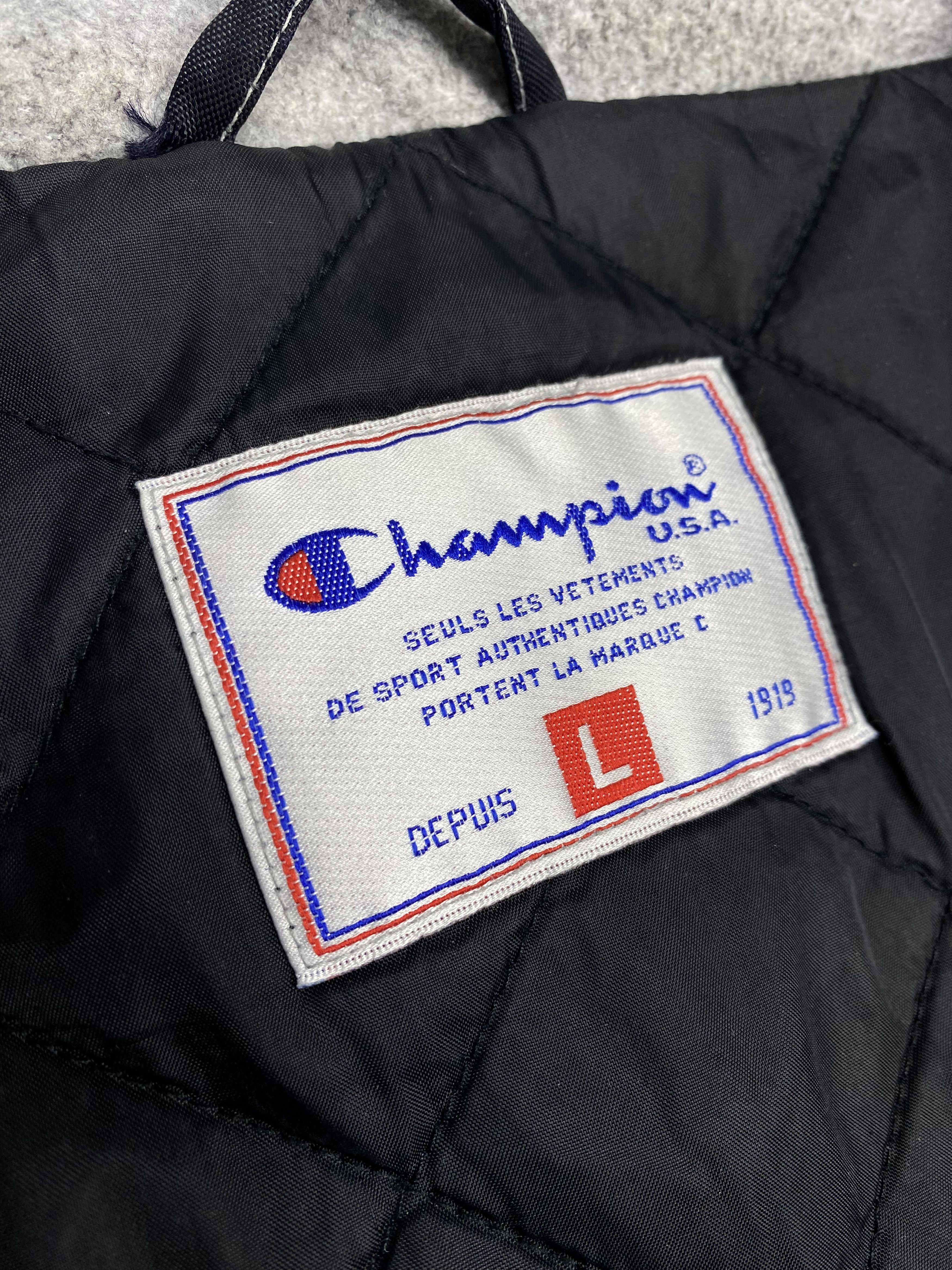 Champion × Vintage Champion USA 90s Vintage Padded Nylon Windbreaker Jacket Size US L / EU 52-54 / 3 - 7 Thumbnail