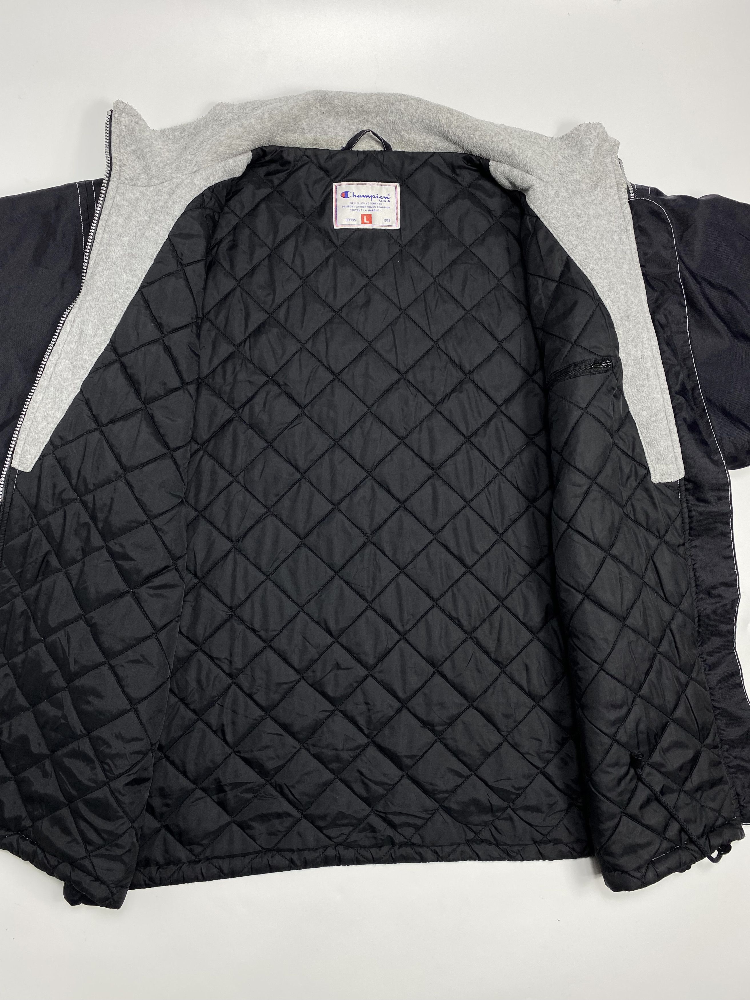 Champion × Vintage Champion USA 90s Vintage Padded Nylon Windbreaker Jacket Size US L / EU 52-54 / 3 - 6 Thumbnail