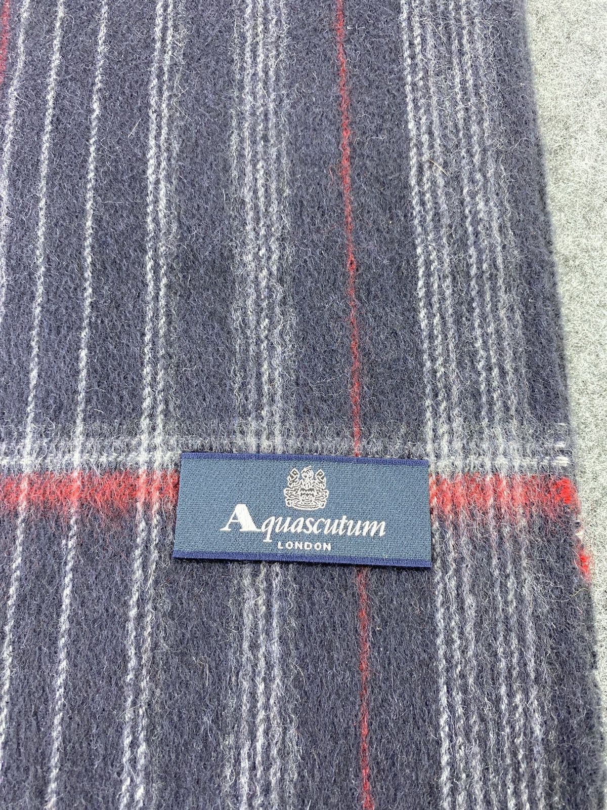 AQUASCUTUM Wool Scarf/Muffler/Neckwear -T184