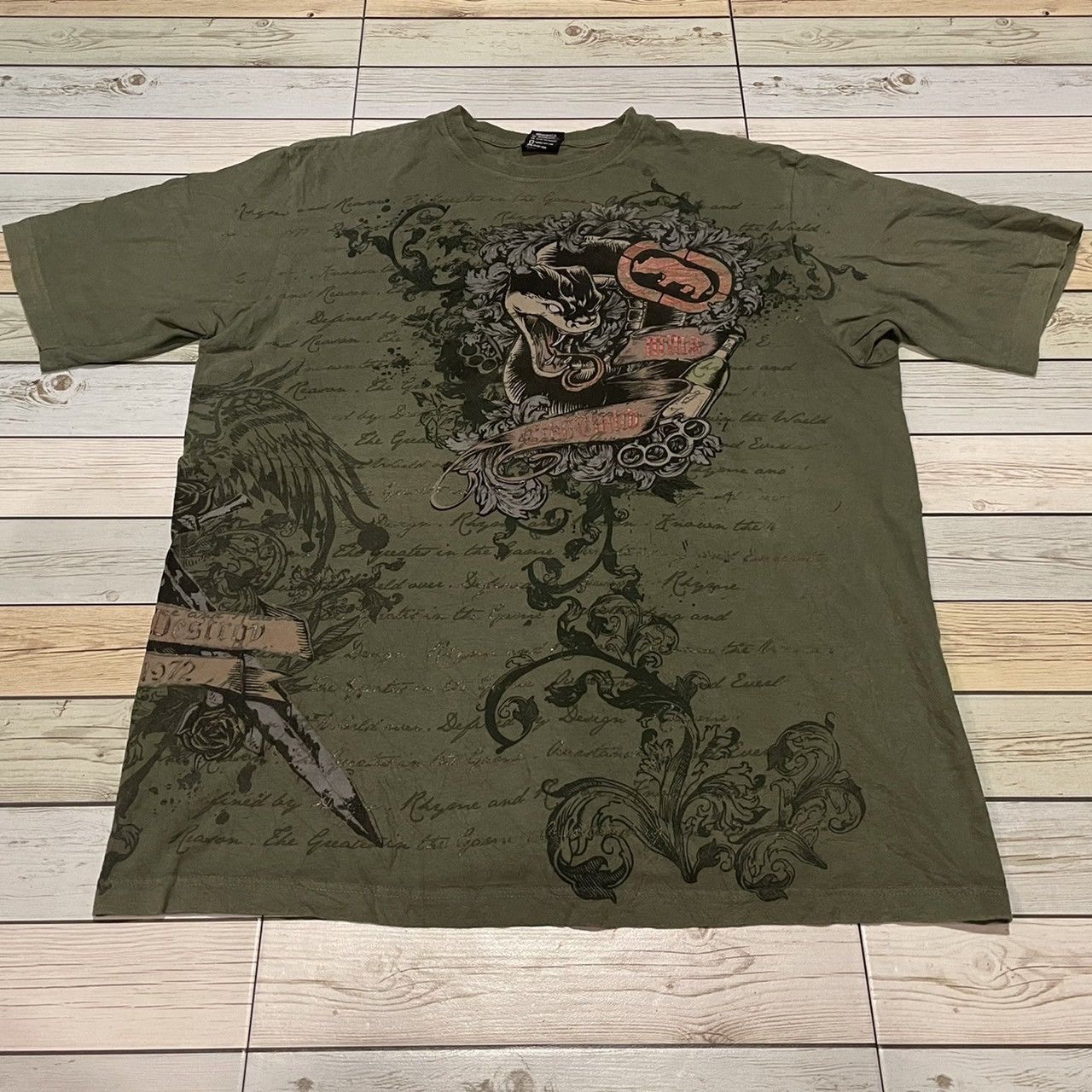 T-shirt Graffiti Marc Ecko Unltd Batman Superhero Mashup Camouflage - Taille M, Neuf Avec étiquettes