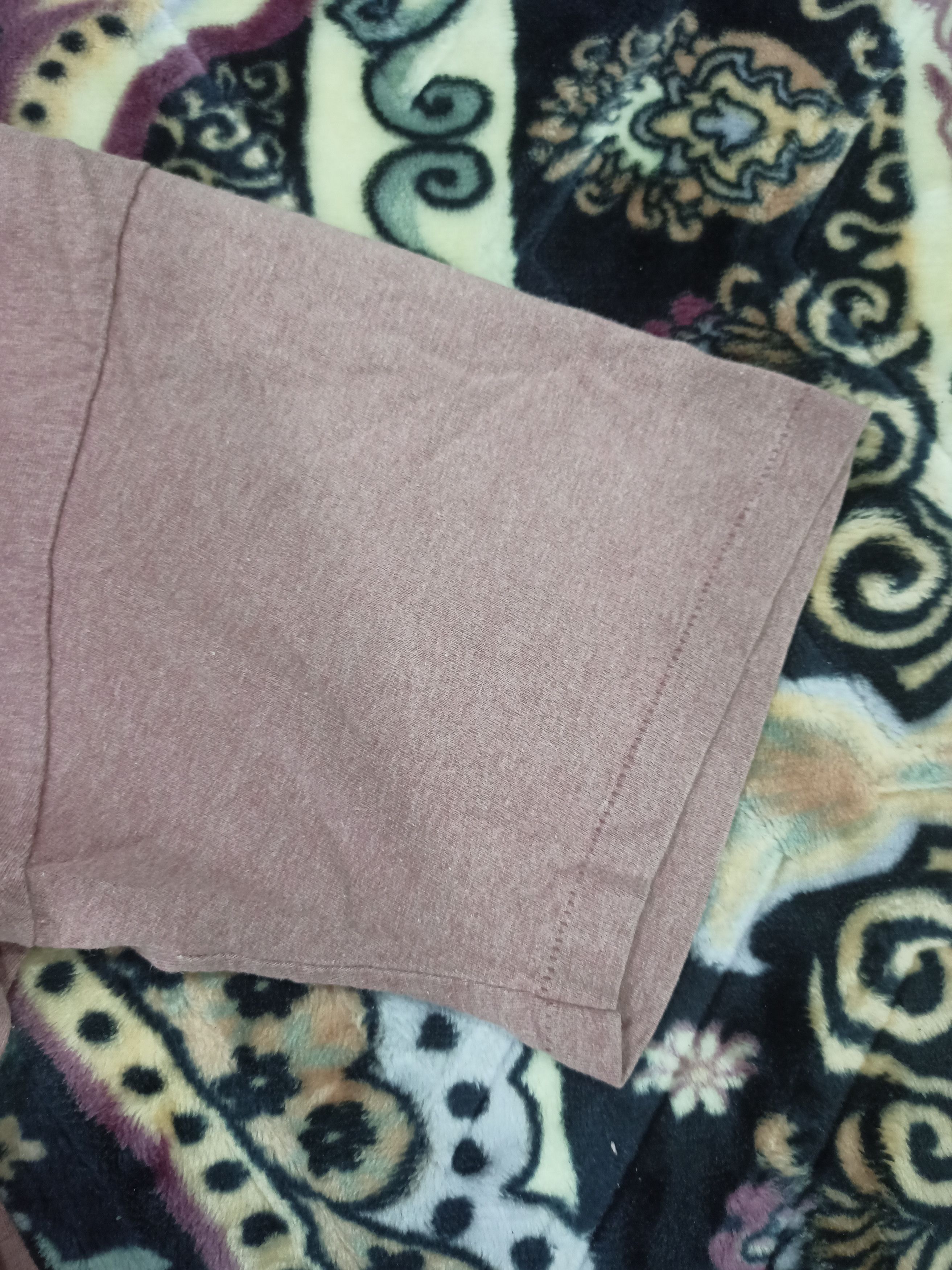 Vintage Vintage 80s Oneita T-shirt Size US L / EU 52-54 / 3 - 6 Thumbnail
