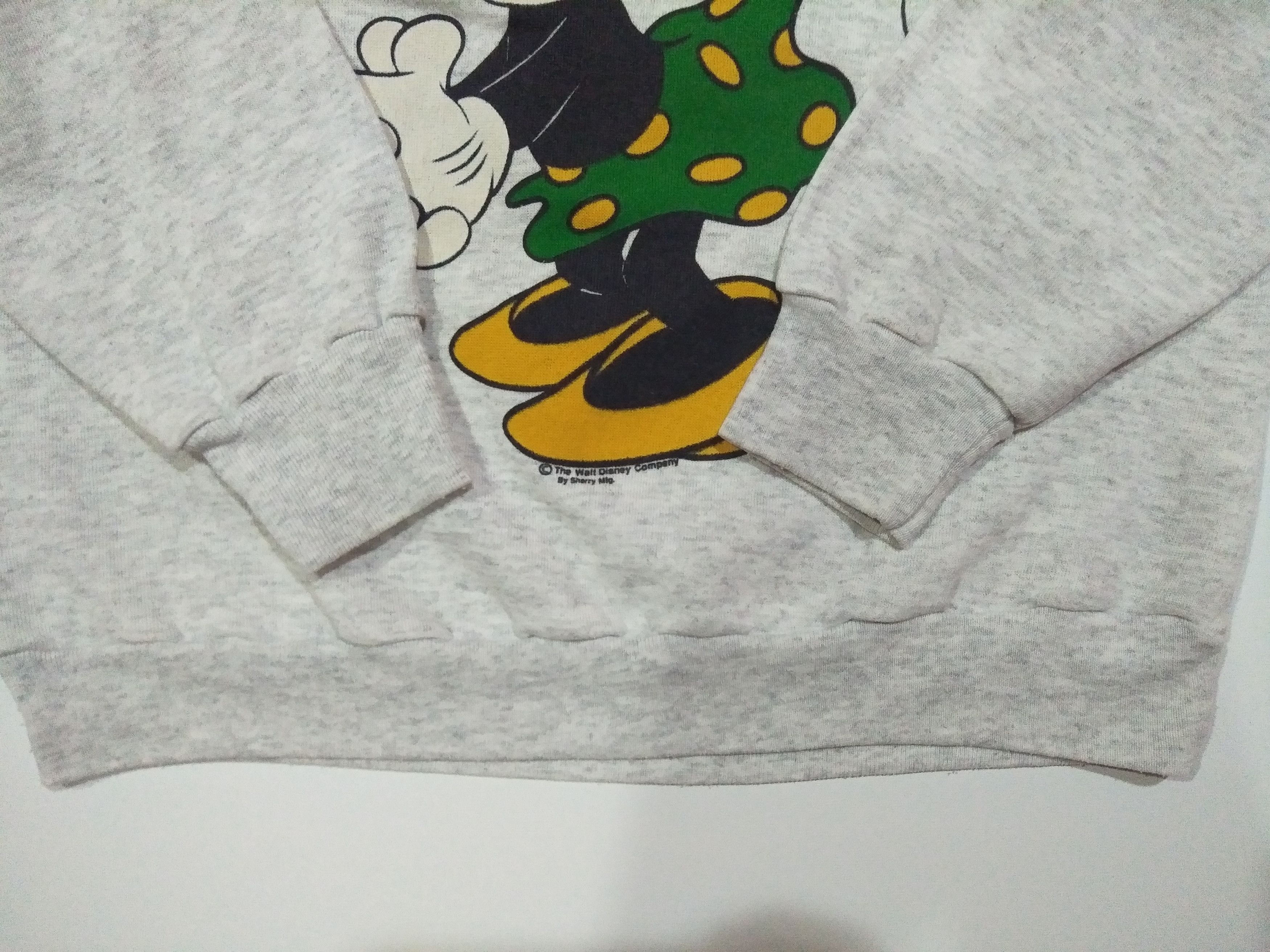 Delta Vintage Minnie Mouse sweatshirt crewneck big logo spell out Size US M / EU 48-50 / 2 - 4 Thumbnail
