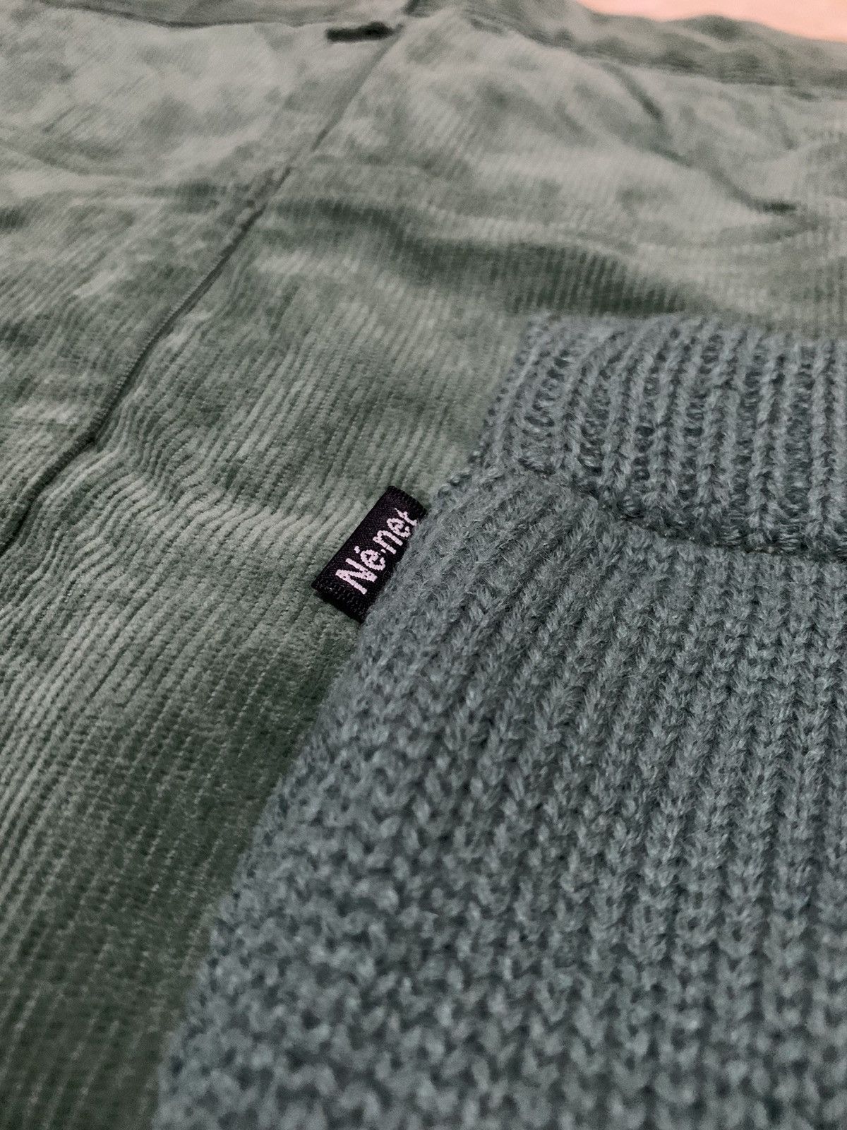 Issey Miyake Ne-net Corduroy Skirt/Burde Savon Sweater Issey Miyake Size 26" / US 2 / IT 38 - 4 Thumbnail