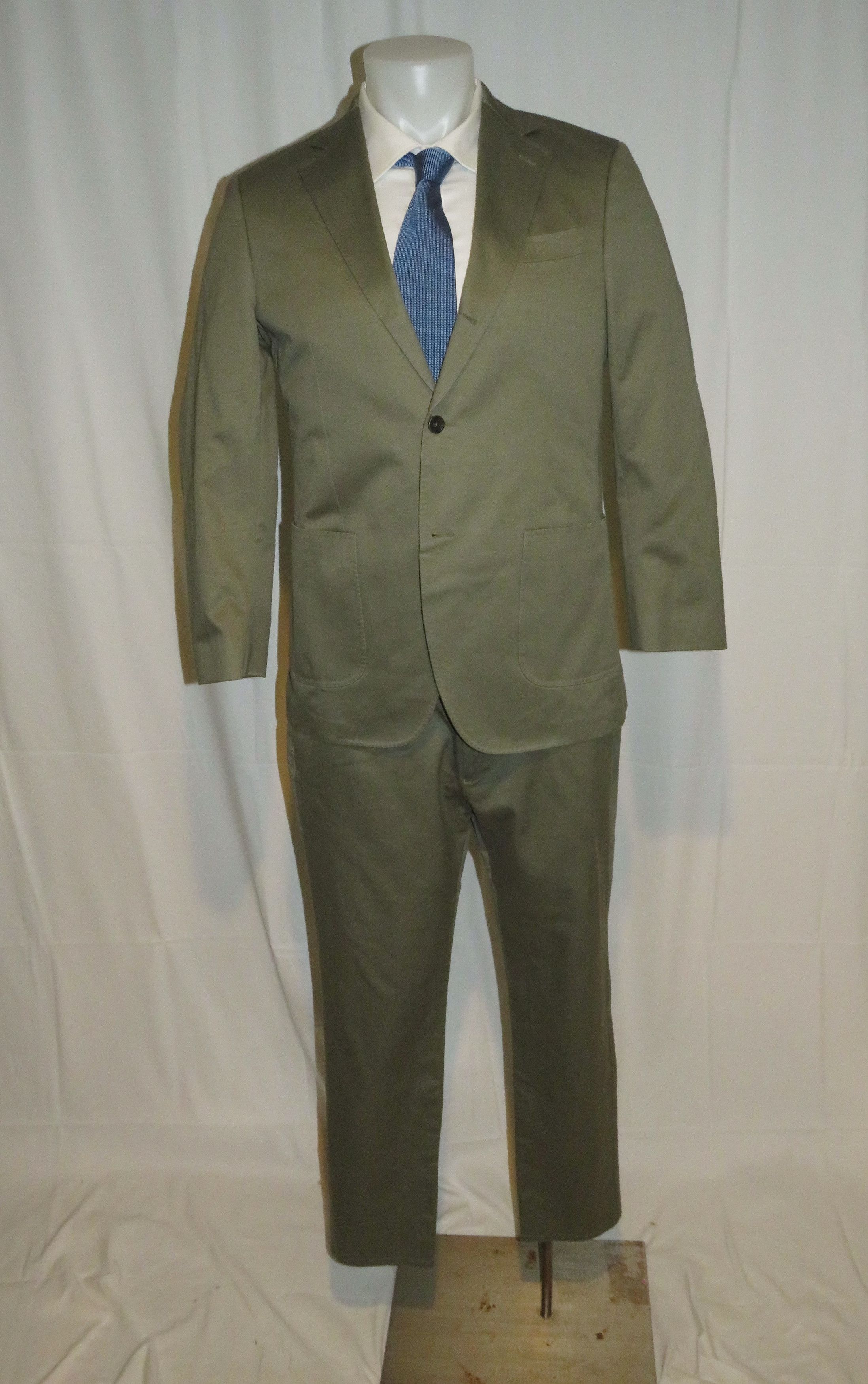 Solid Green Khaki Custom Made Three Roll Two Suit 40S
