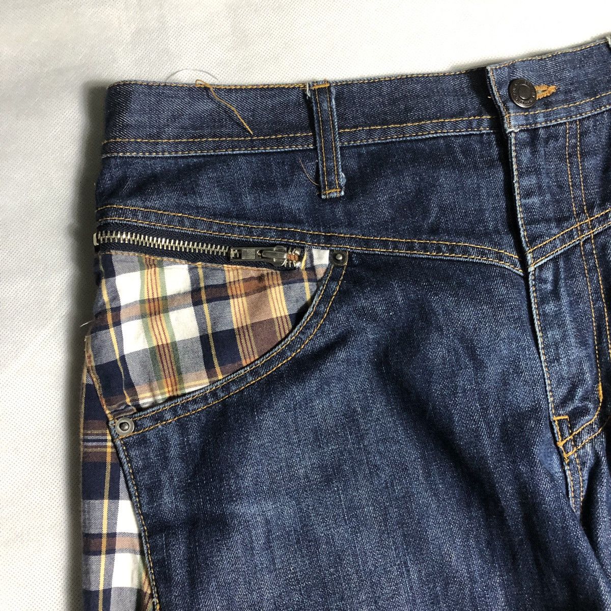 Japanese Brand Rare! Breath 🇯🇵 Cut & Sewn Bondage Rebuild Flannel Jeans Size US 32 / EU 48 - 5 Thumbnail