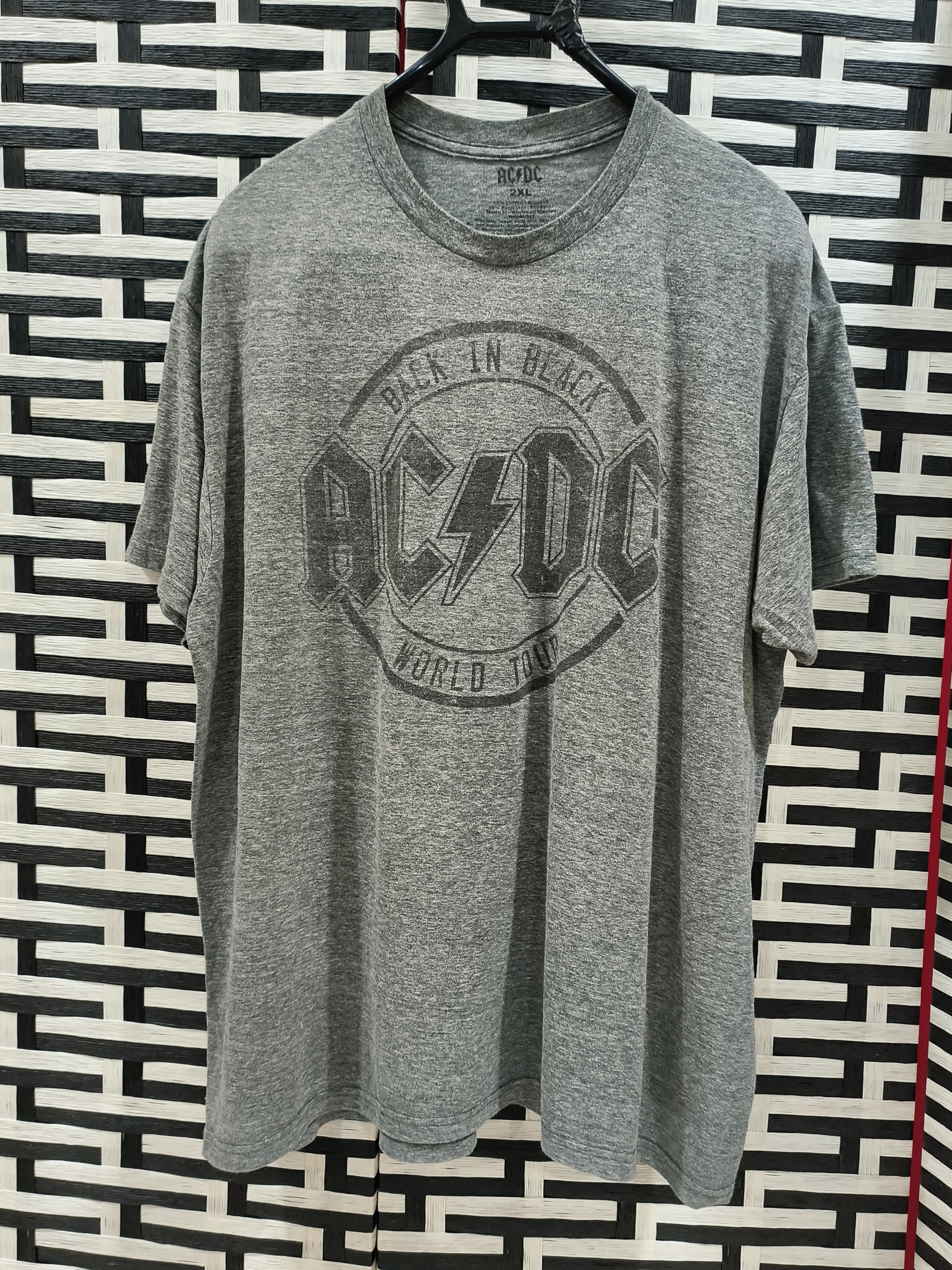 image of Oversize Back In Black Acdc World Tour Tee in Faded Grey, Men's (Size 2XL)