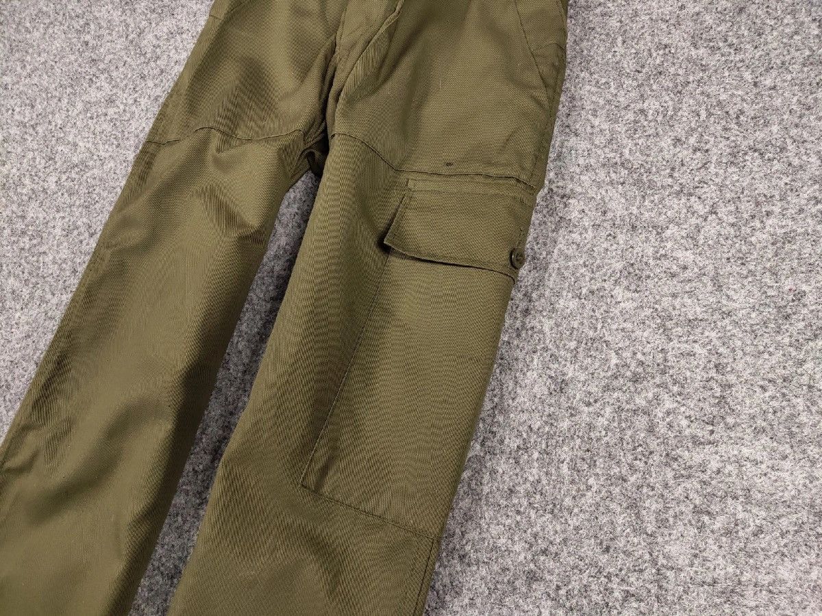 Vintage Vintage 90's British Army Lightweight Trousers Cargo Pants Size US 32 / EU 48 - 8 Thumbnail