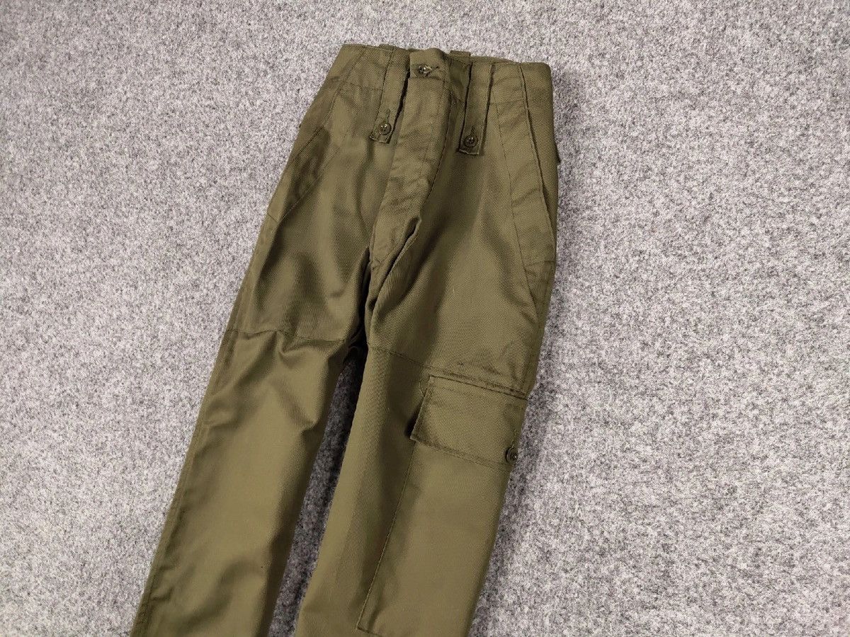 Vintage Vintage 90's British Army Lightweight Trousers Cargo Pants Size US 32 / EU 48 - 4 Thumbnail