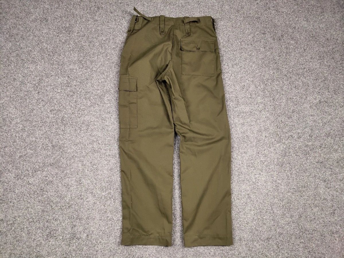 Vintage Vintage 90's British Army Lightweight Trousers Cargo Pants Size US 32 / EU 48 - 14 Thumbnail
