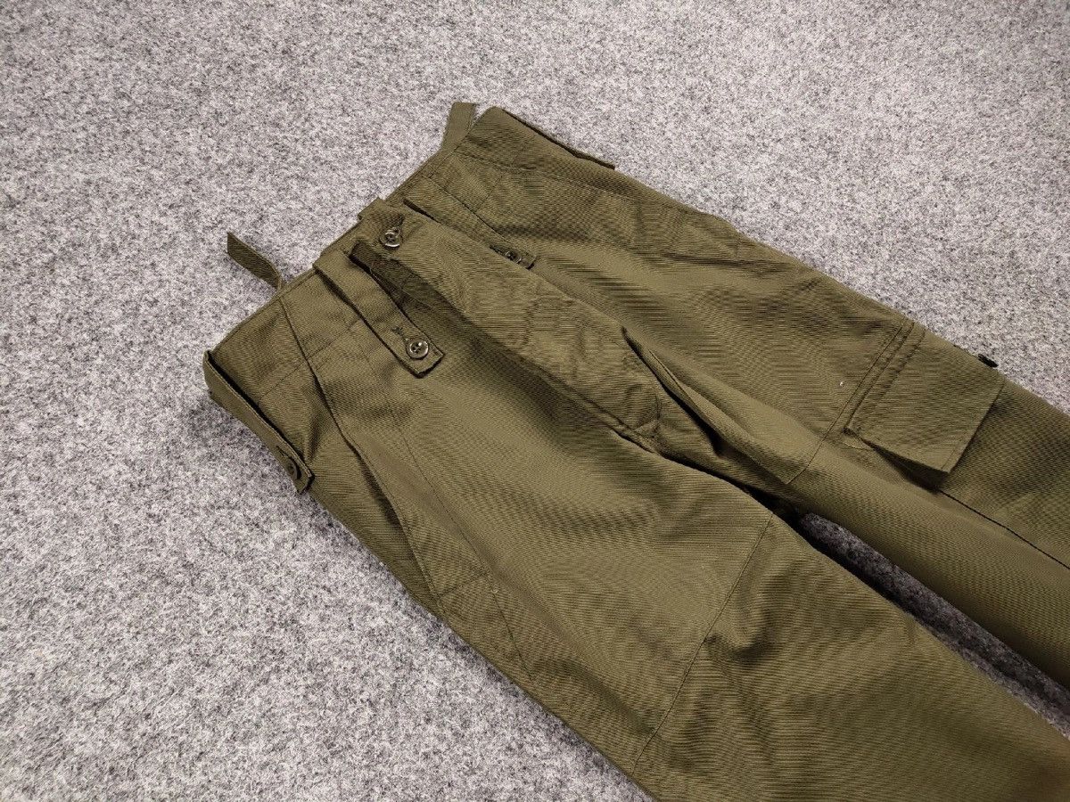 Vintage Vintage 90's British Army Lightweight Trousers Cargo Pants Size US 32 / EU 48 - 10 Thumbnail