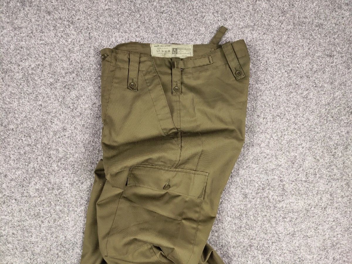 Vintage Vintage 90's British Army Lightweight Trousers Cargo Pants Size US 32 / EU 48 - 19 Thumbnail