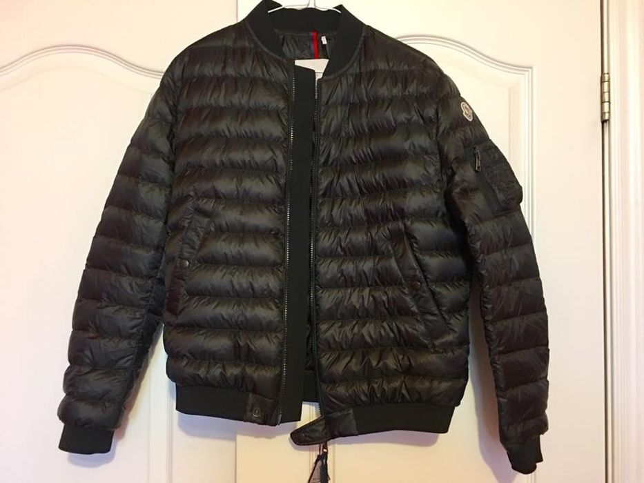 Moncler aidan store