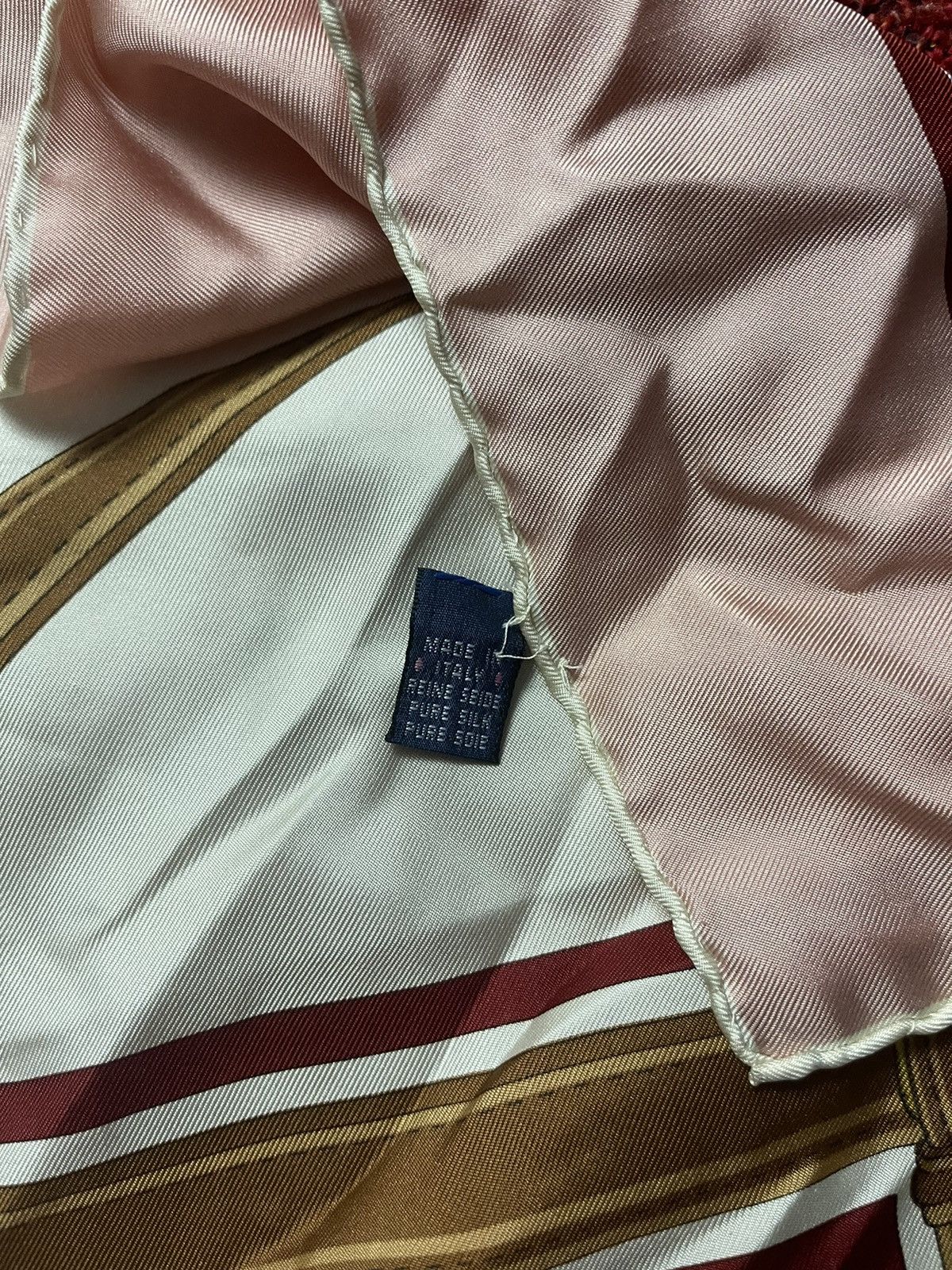 Burberry × Vintage Burberry’s Vintage 90s silk scarf Size ONE SIZE - 4 Thumbnail