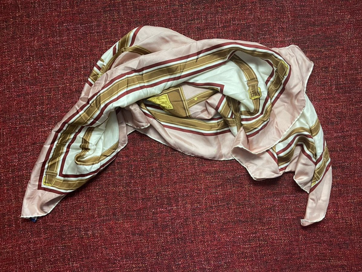 Burberry × Vintage Burberry’s Vintage 90s silk scarf Size ONE SIZE - 7 Thumbnail