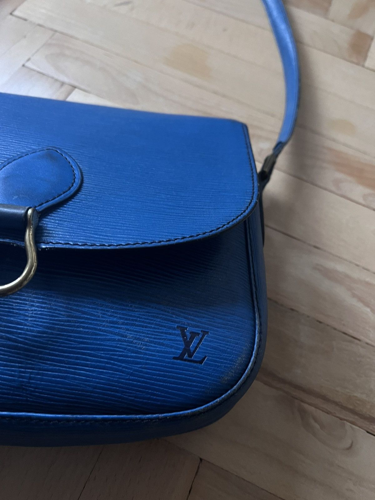 Louis Vuitton Vintage Louis Vuitton Epi Shoulder Bag Size ONE SIZE - 3 Thumbnail