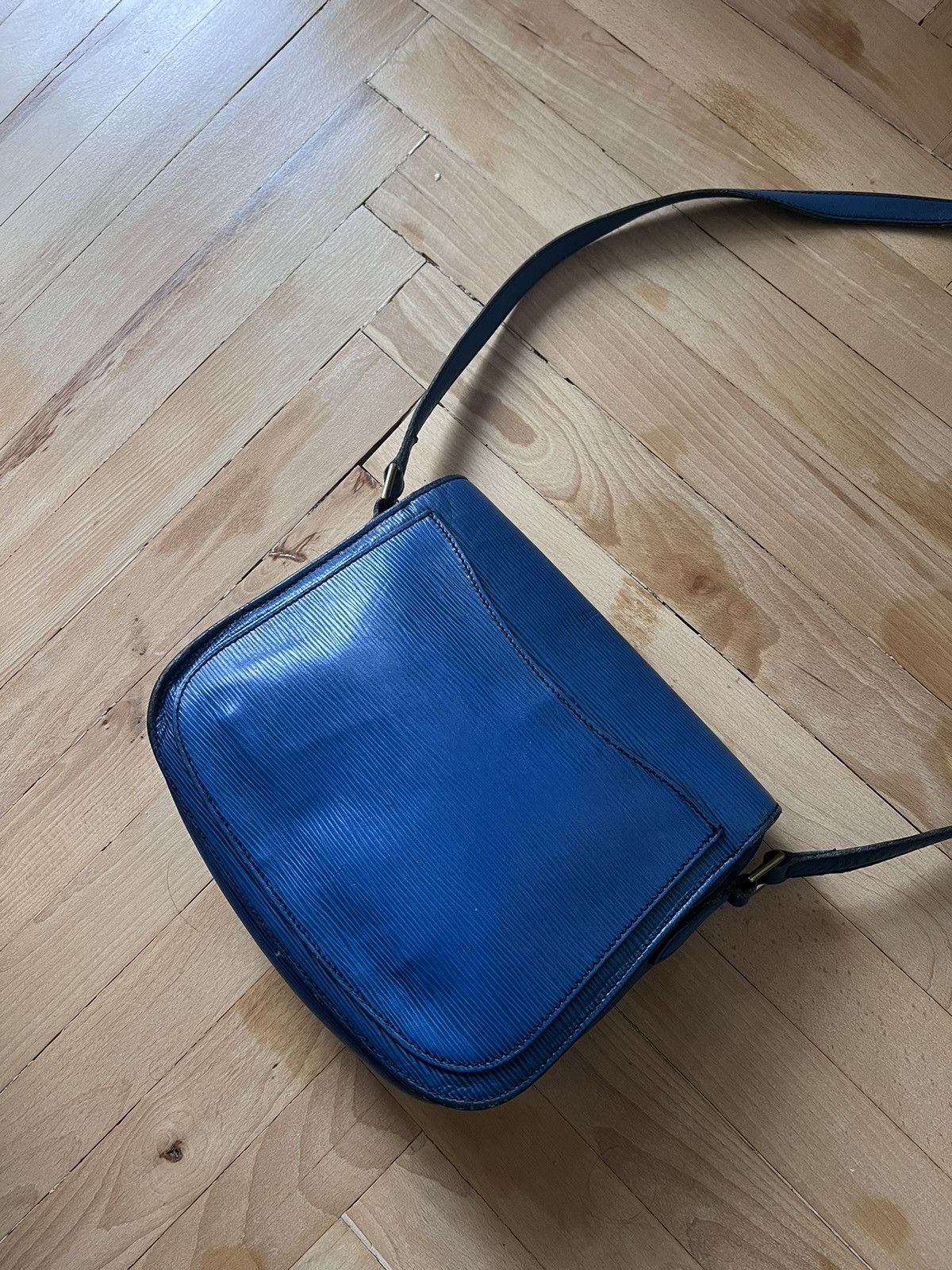 Louis Vuitton Vintage Louis Vuitton Epi Shoulder Bag Size ONE SIZE - 10 Thumbnail