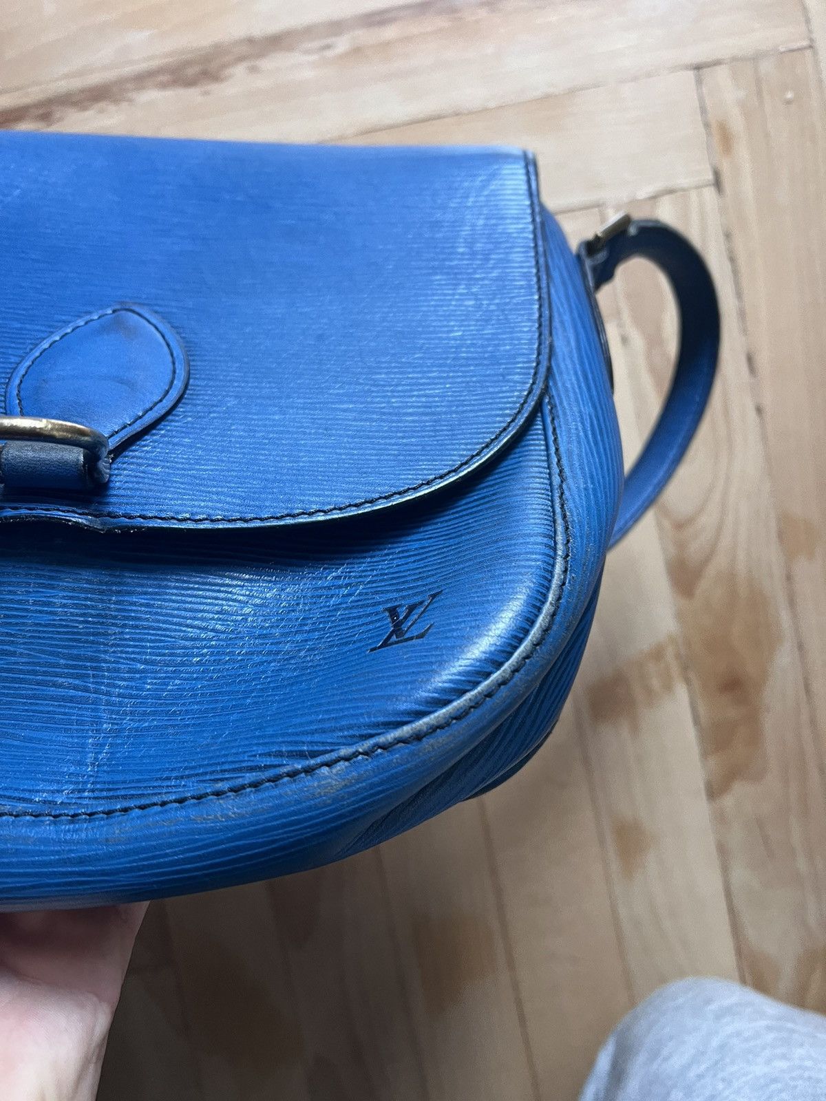 Louis Vuitton Vintage Louis Vuitton Epi Shoulder Bag Size ONE SIZE - 6 Thumbnail