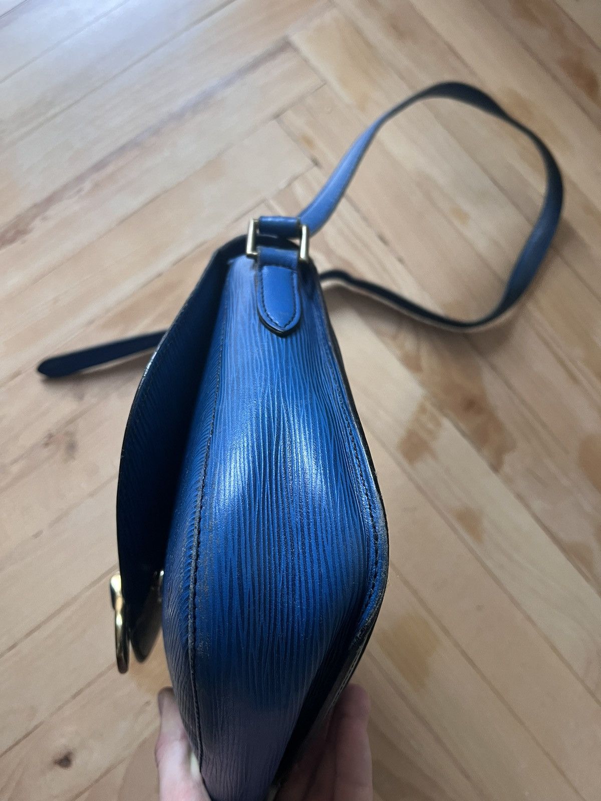 Louis Vuitton Vintage Louis Vuitton Epi Shoulder Bag Size ONE SIZE - 8 Thumbnail