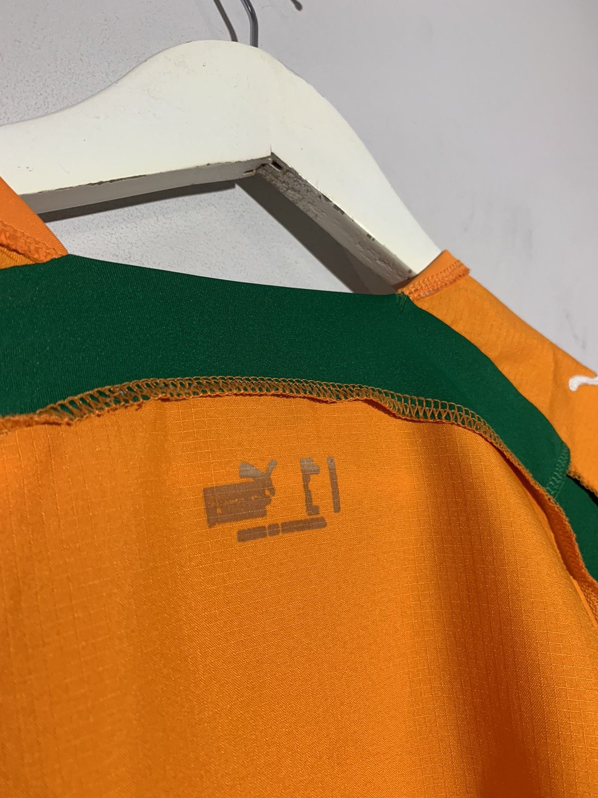 Puma National Team Cote Divoire Puma Streetwear Football Shirt Size US L / EU 52-54 / 3 - 7 Thumbnail