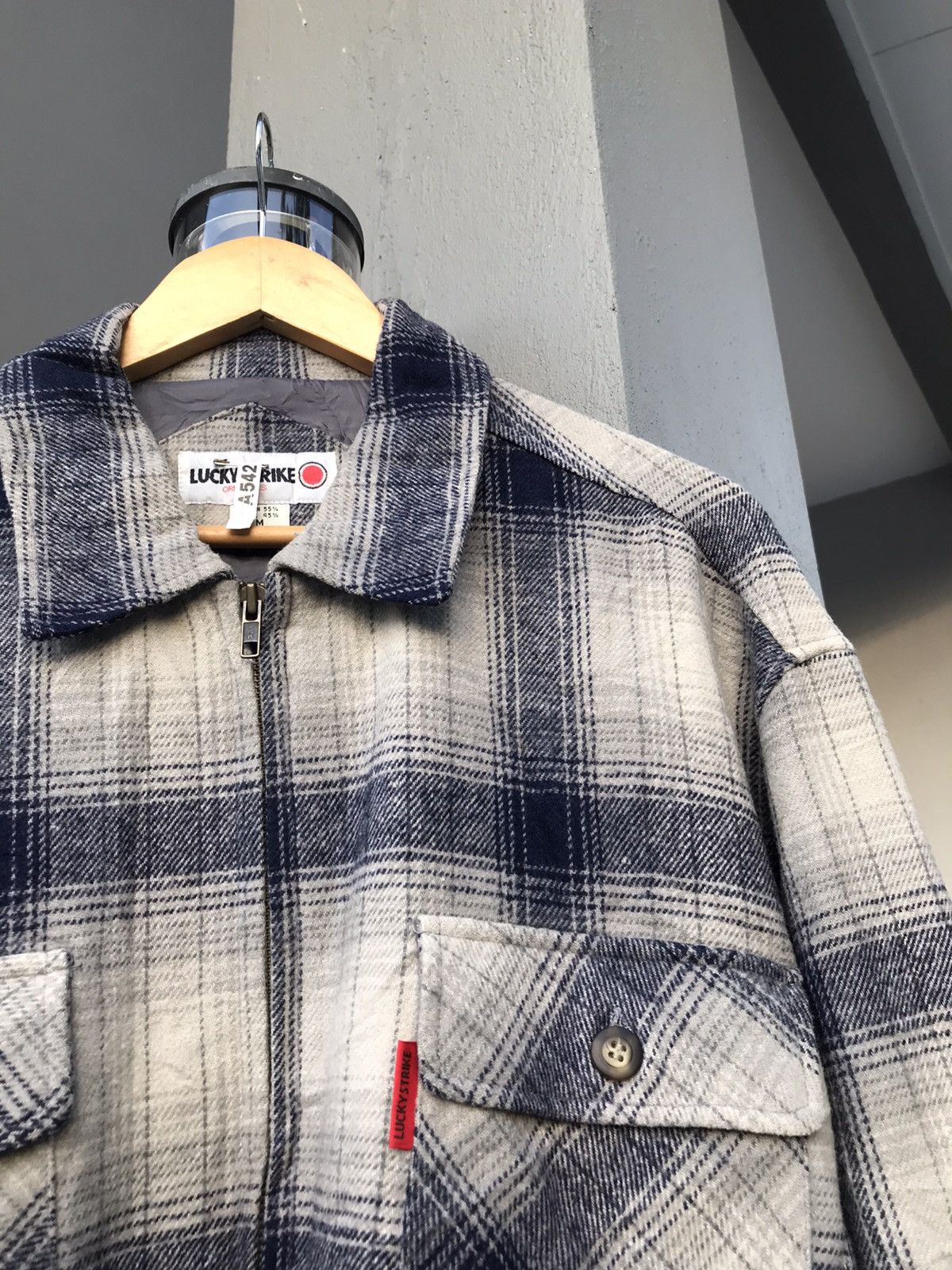 Japanese Brand × Vintage Vintage Lucky Strike Zipper Wool Flannel Size US M / EU 48-50 / 2 - 2 Thumbnail