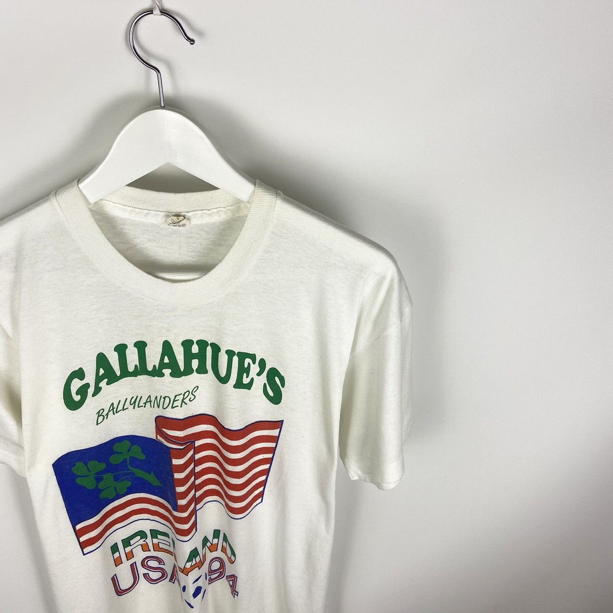 Vintage Vintage 90’s 1994 Fifa World Cup USA Ireland Gallahue’s tee Size US L / EU 52-54 / 3 - 2 Thumbnail