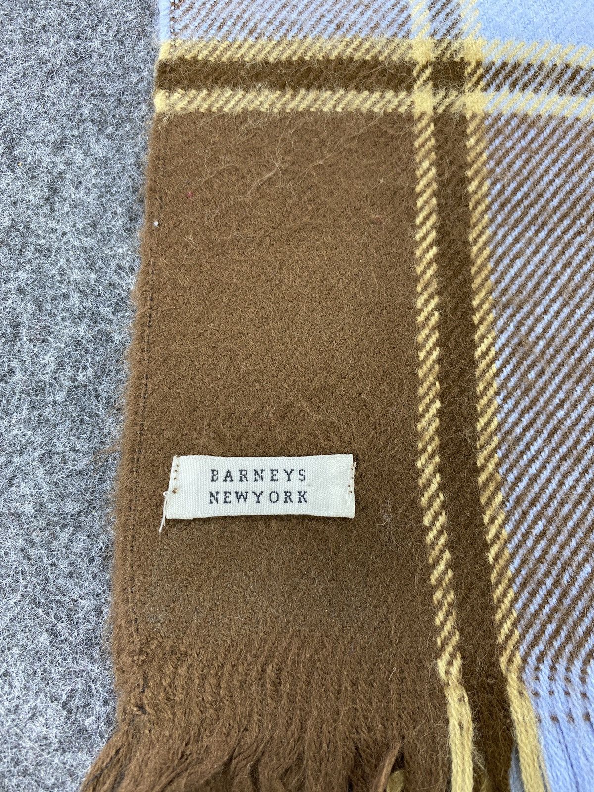 Barneys New York BARNEYS NEW YORK Scarf / Muffler / Neckwear -T226 Size ONE SIZE - 4 Thumbnail