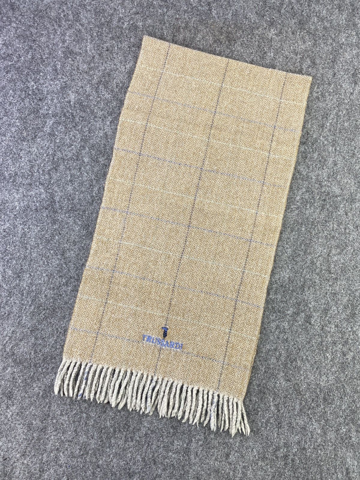 TRUSSARDI Scarf / Muffler / Neckwear -T235