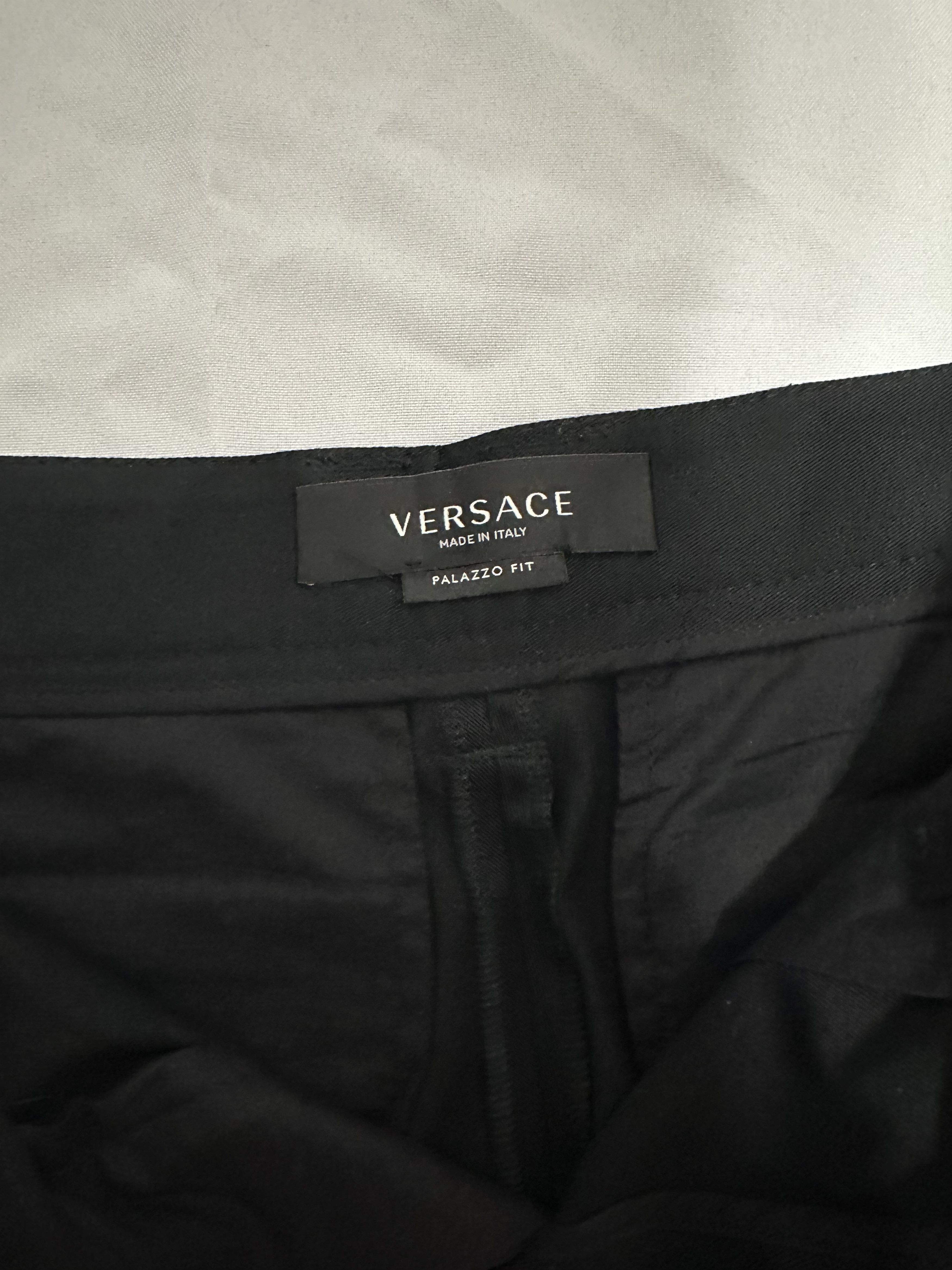 Versace Versace La Medusa Shorts Size US 32 / EU 48 - 3 Thumbnail